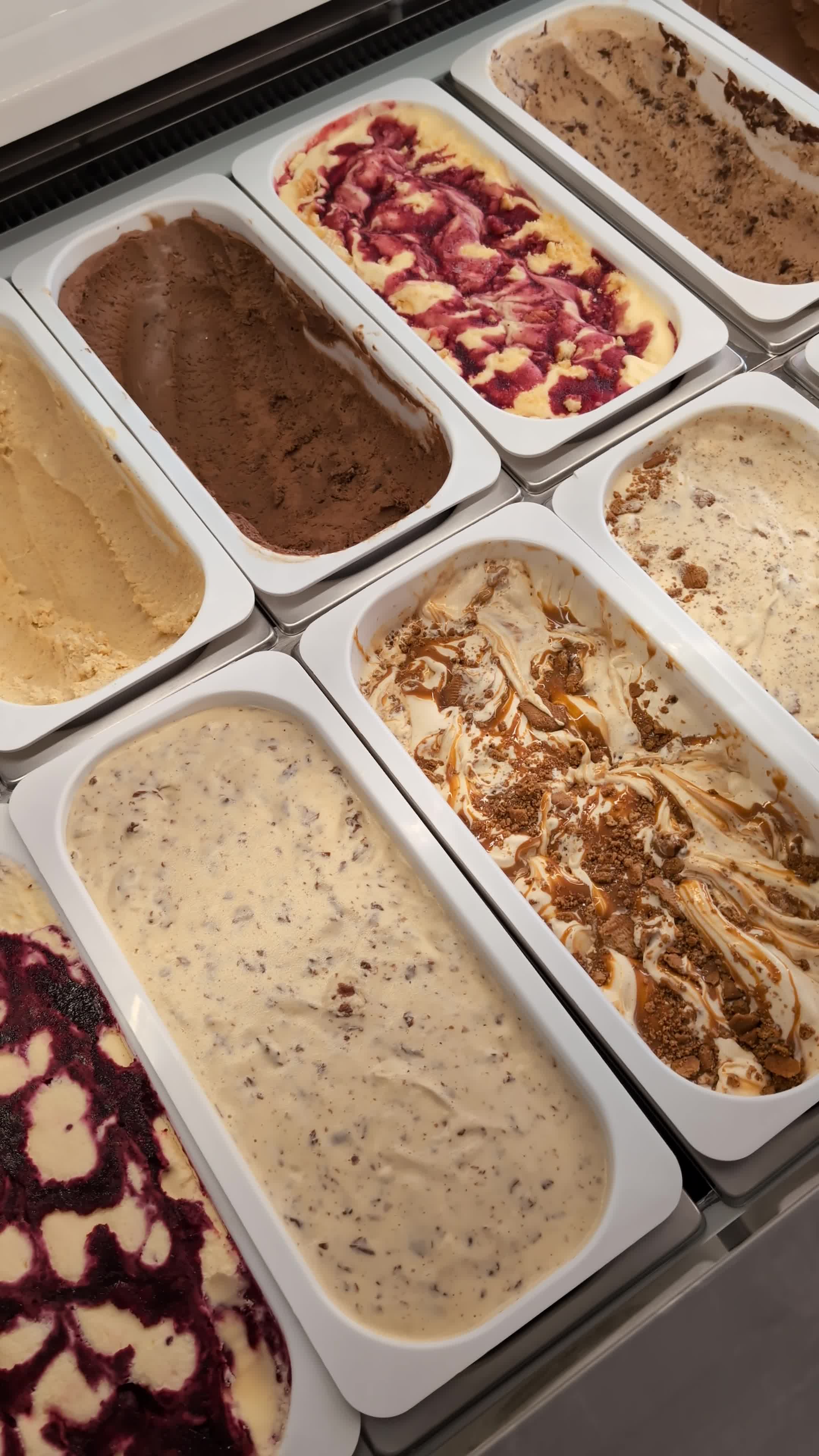 Luther's Scoops