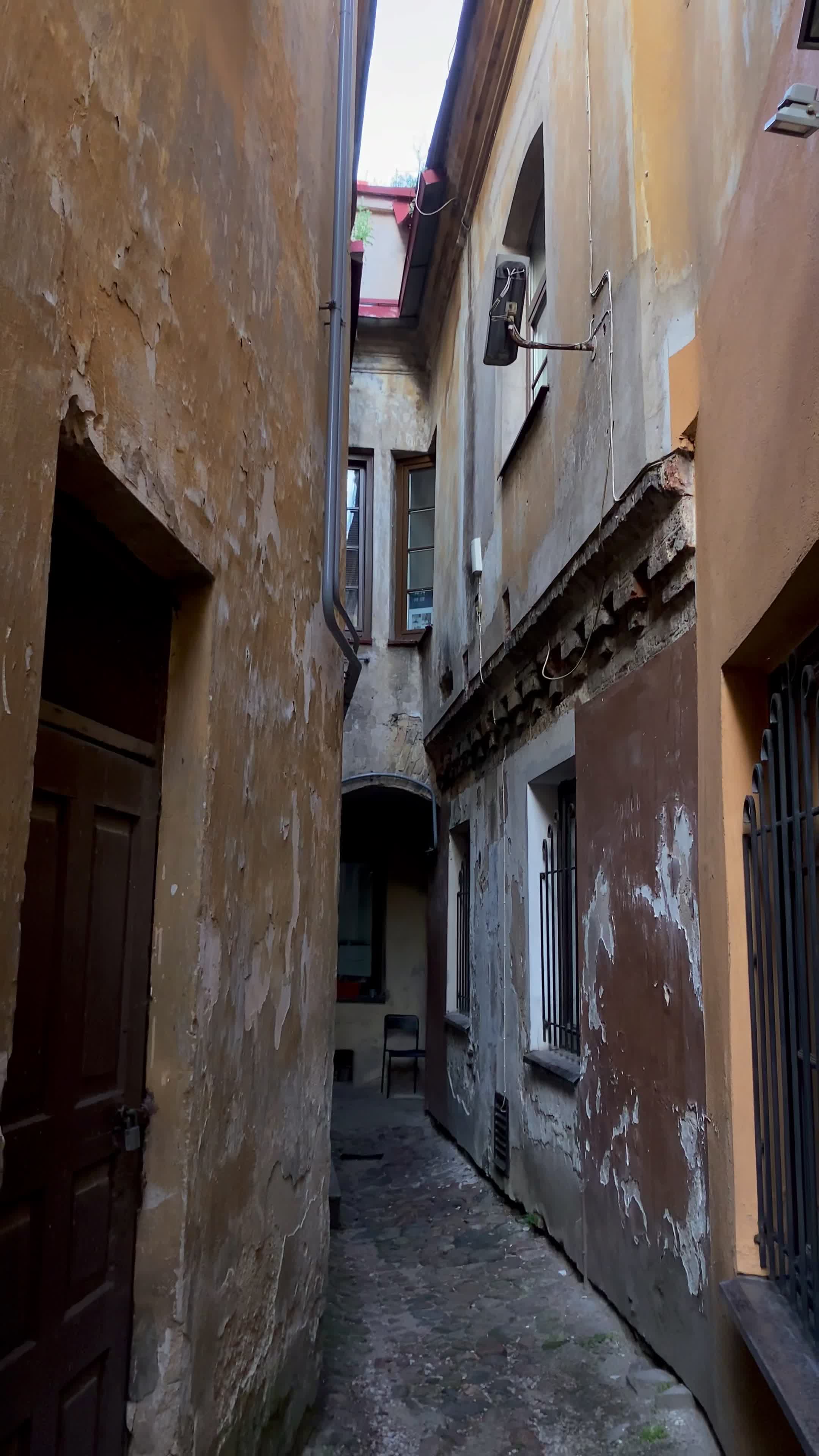 The narrowest street in Vilnius