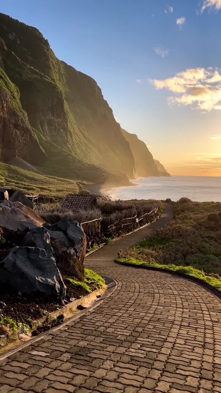 Achadas da Cruz Promenade