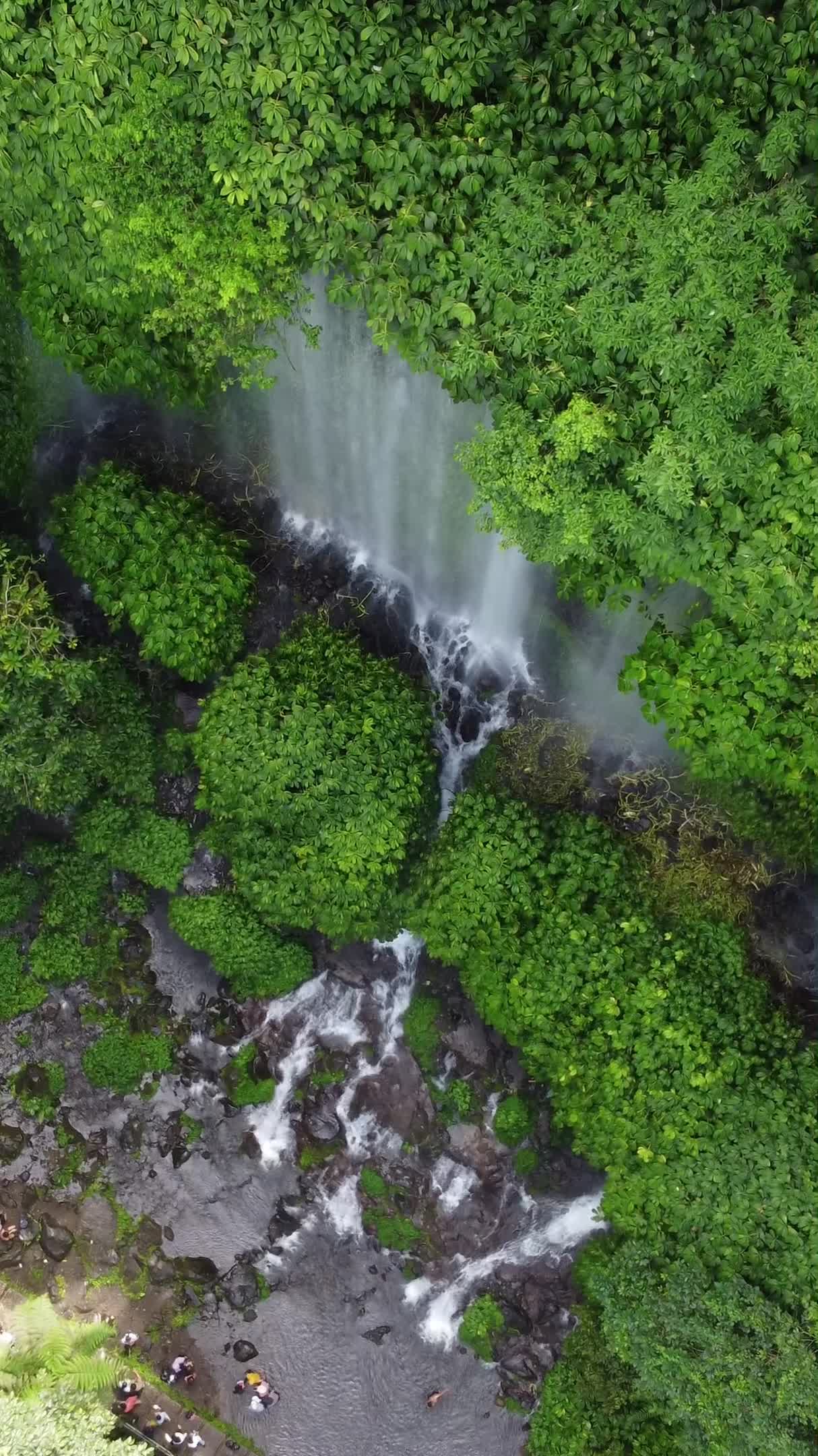 Benang Kelambu Waterfall