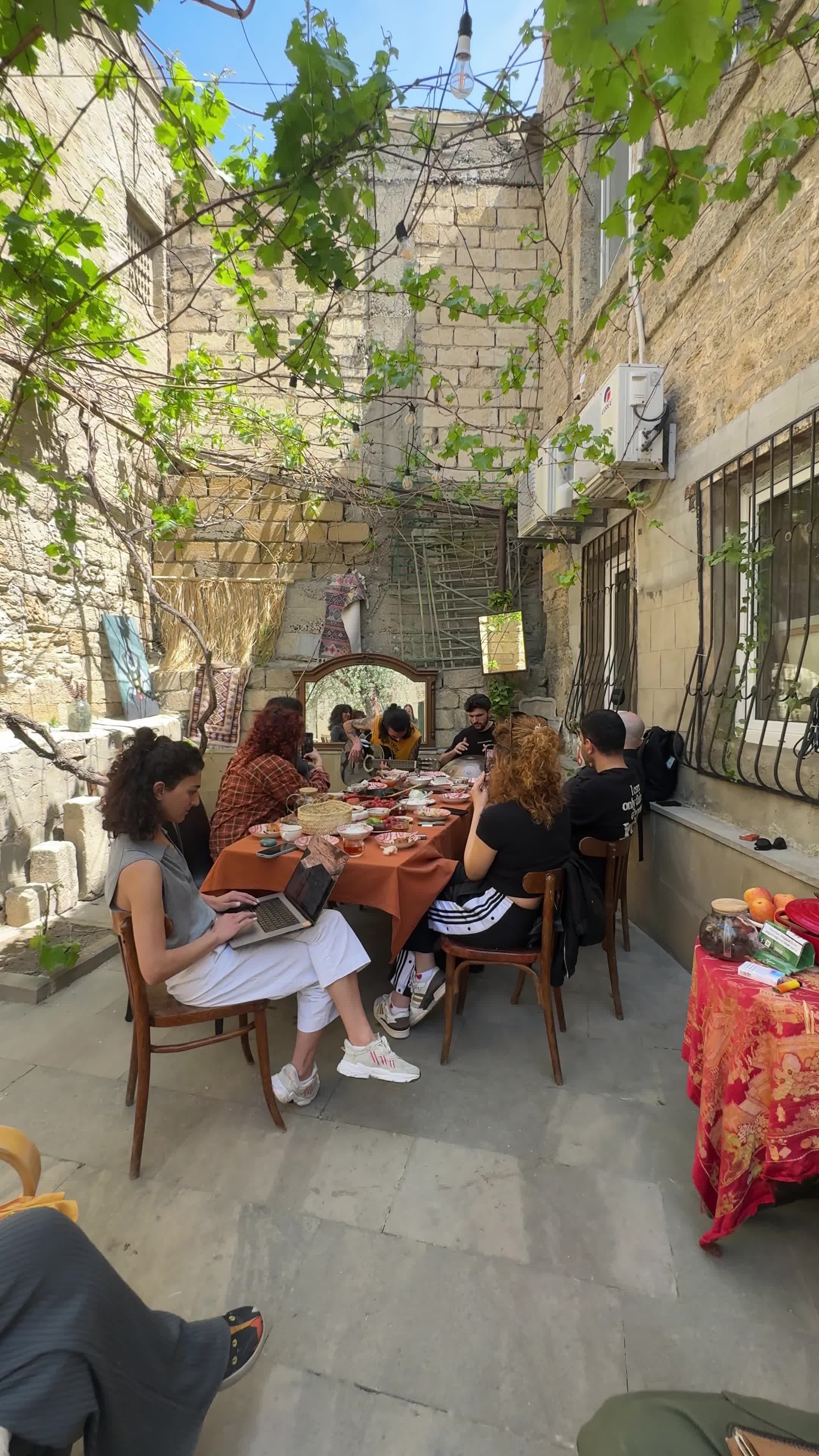 Breakfasts/dinners at a local family’s home