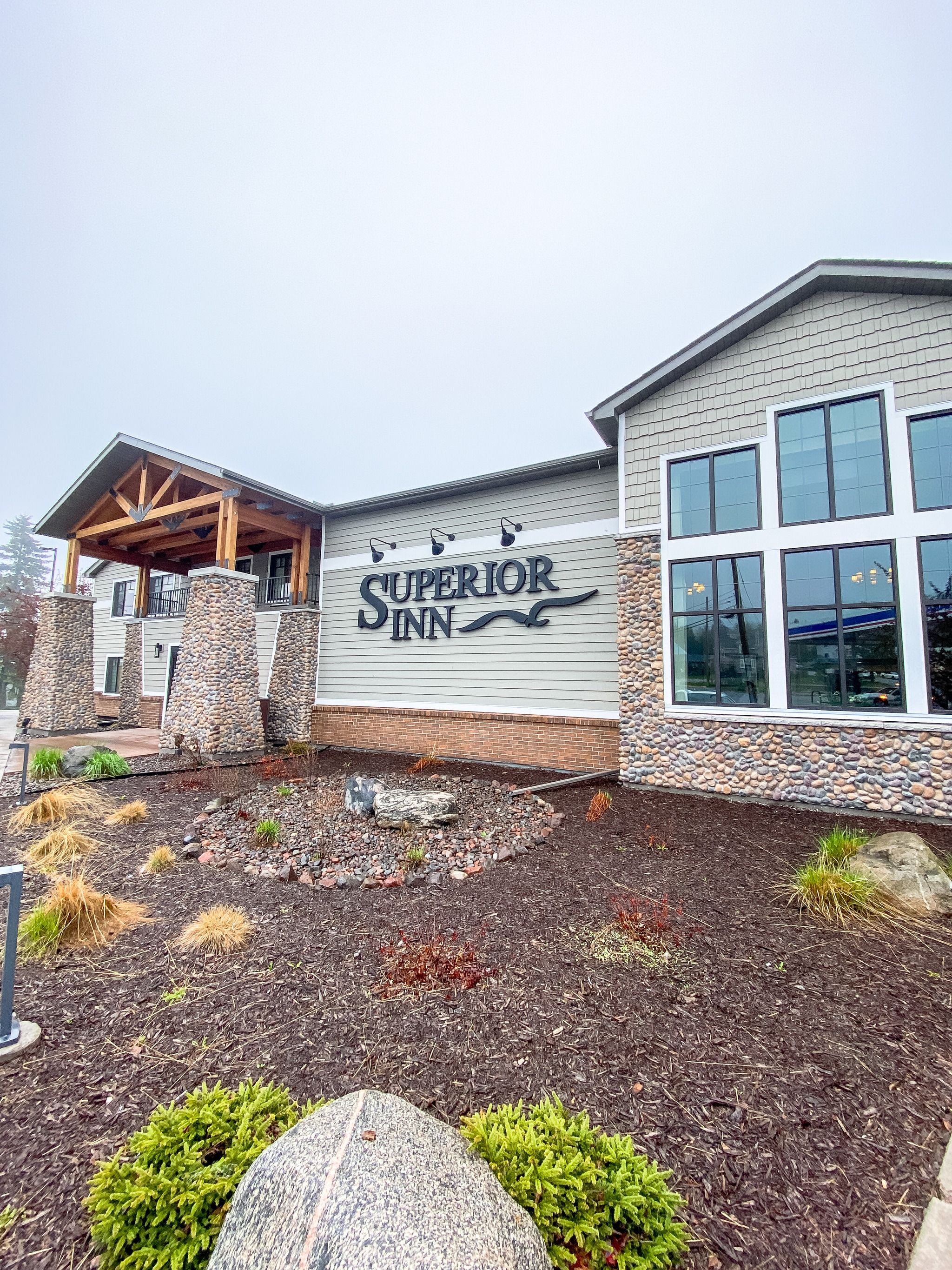 Best Western Plus Superior Inn