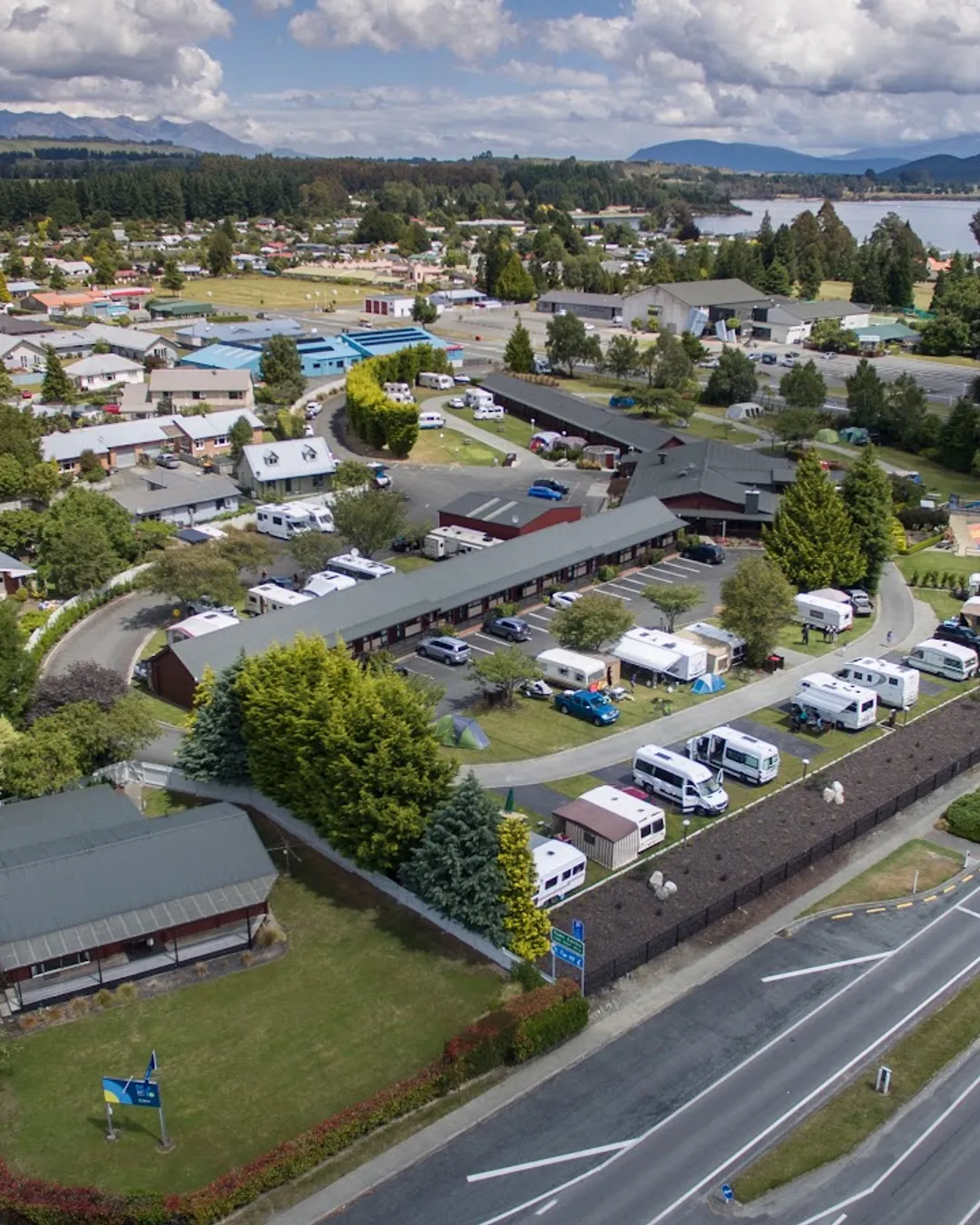 Te Anau Top 10 Holiday Park