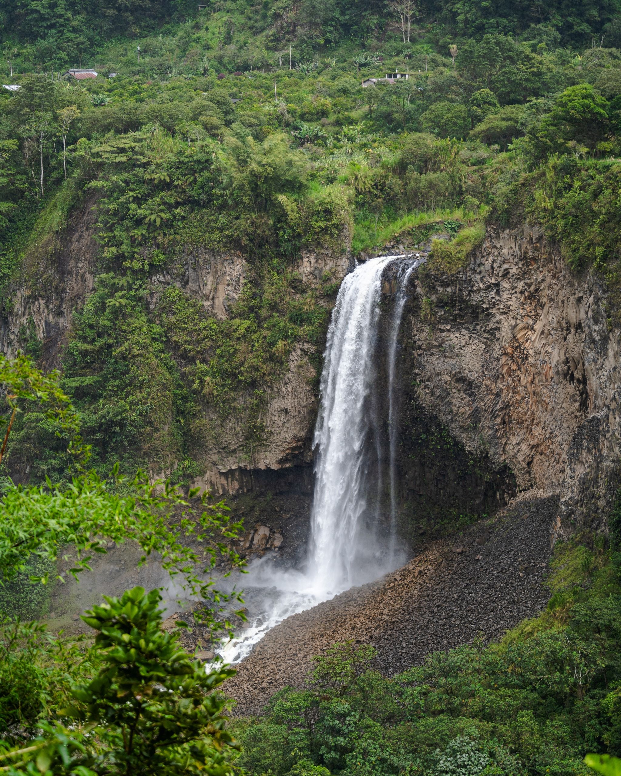Cascada Manto de la Novia in Baños