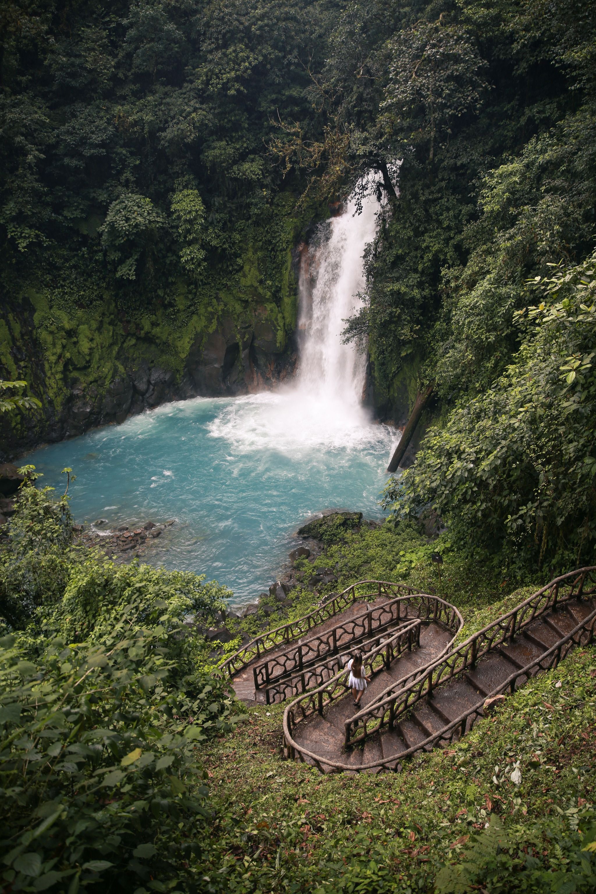 Rio Celeste y Los Teñideros