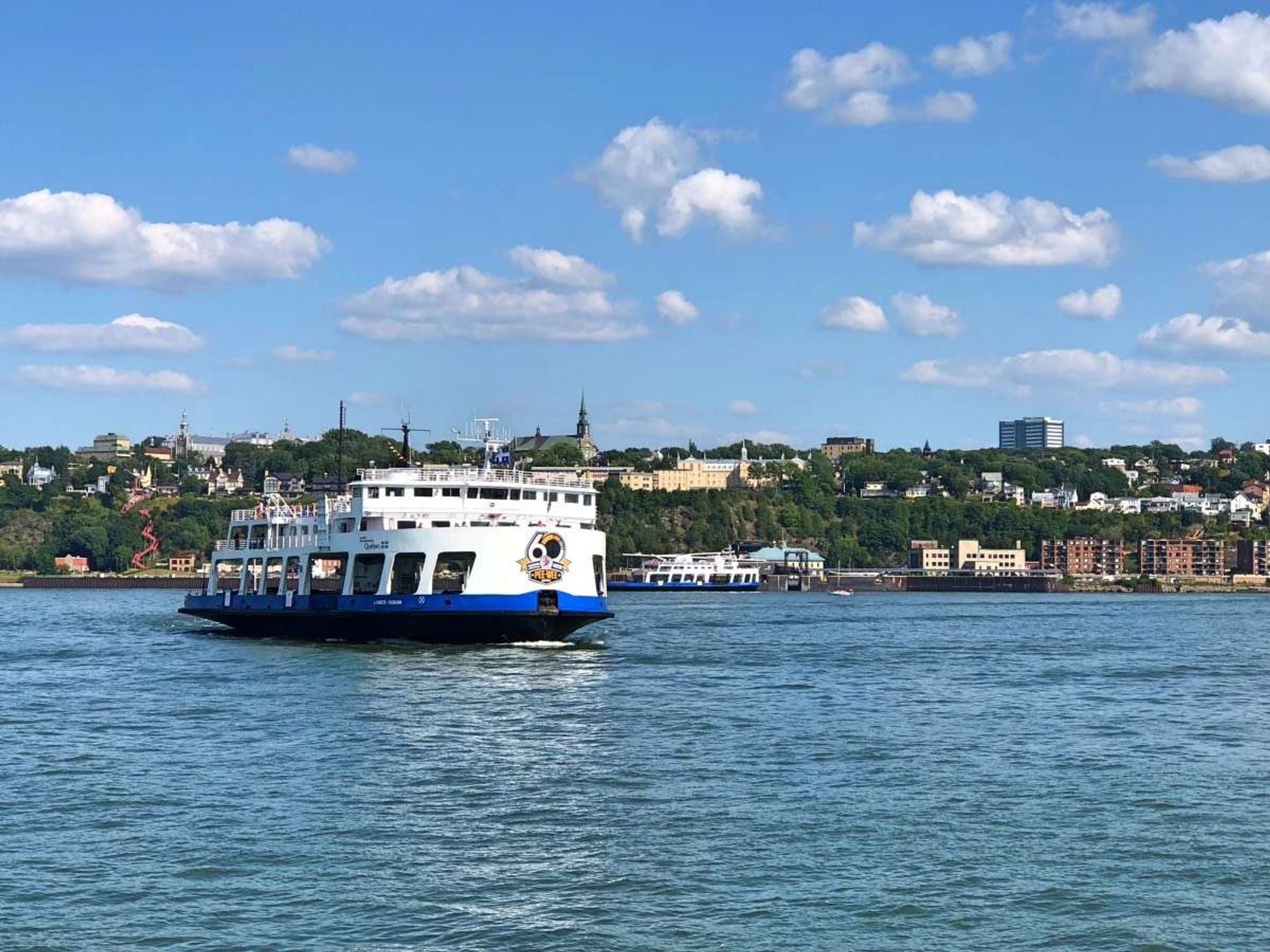 Traversier Québec-Lévis