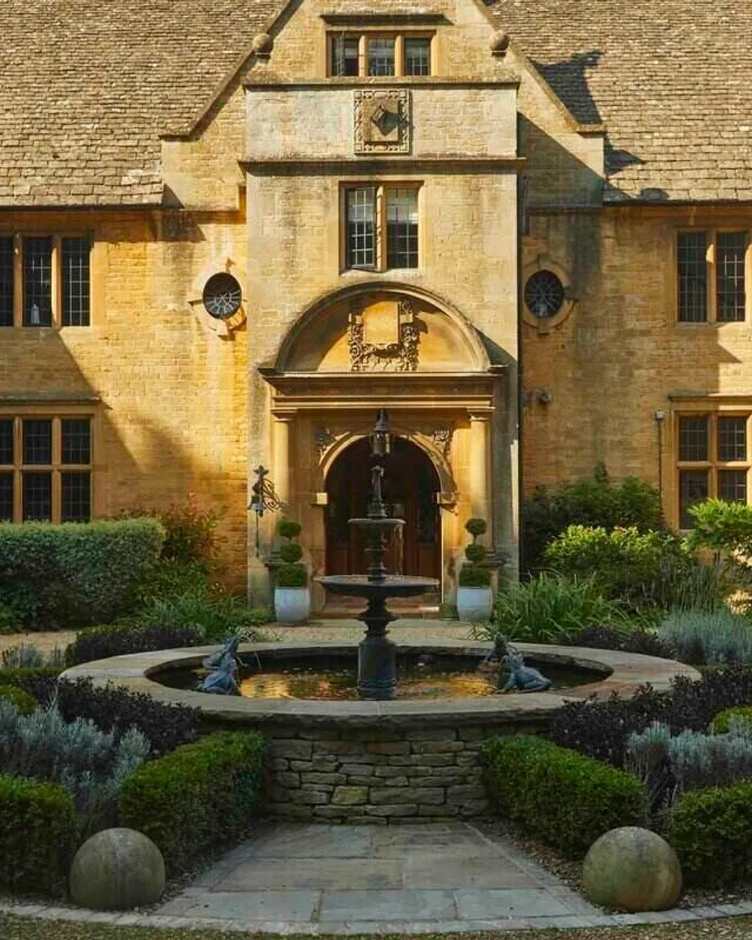 Foxhill Manor