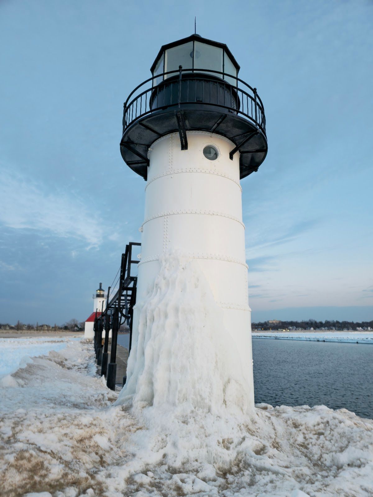 St. Joseph River & South Pier lighthouse