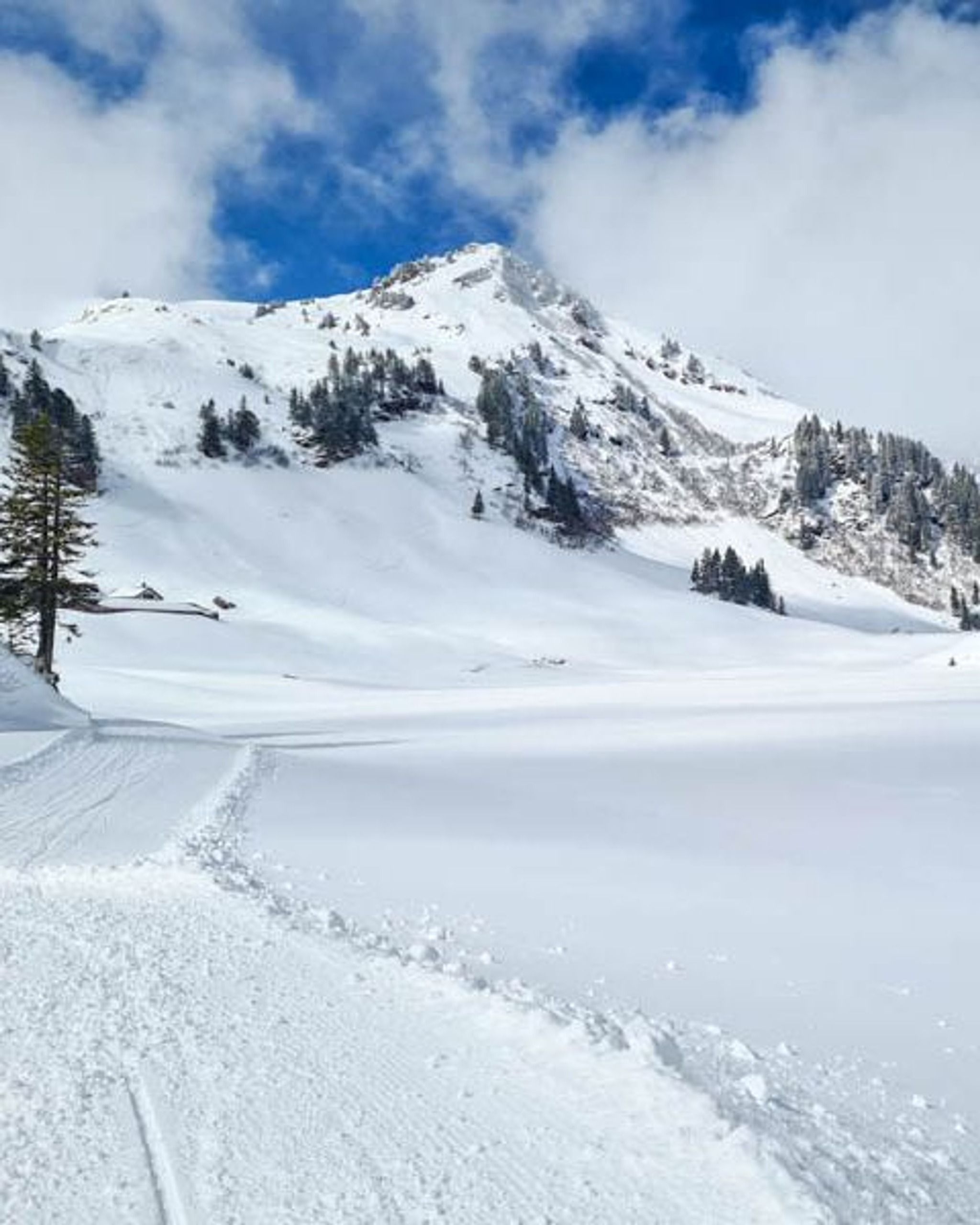 Flumserberg winter hike to Seebenalp lake - Winter, Switzerland