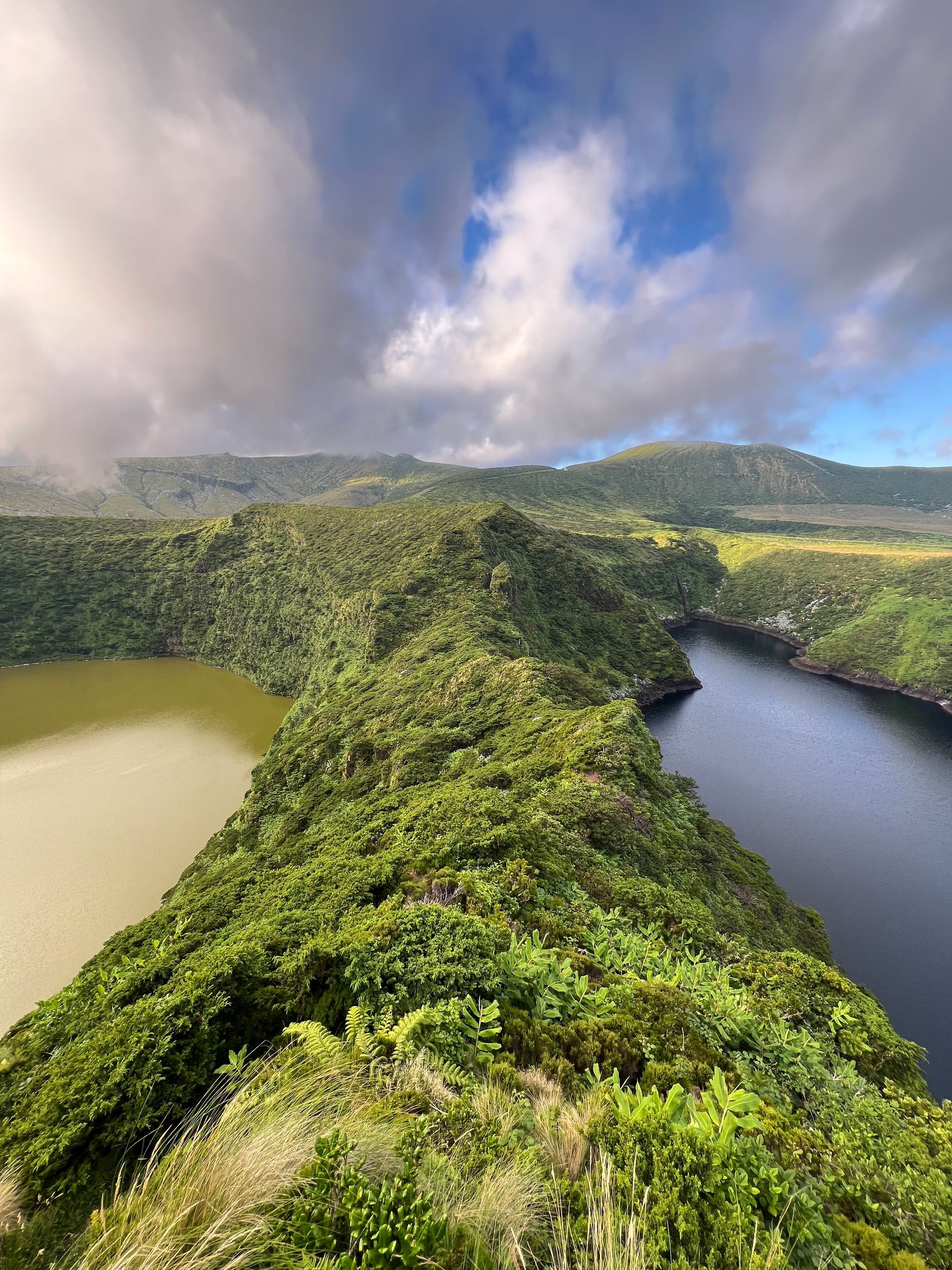 Miradouro Lagoa Negra e Lagoa Comprida