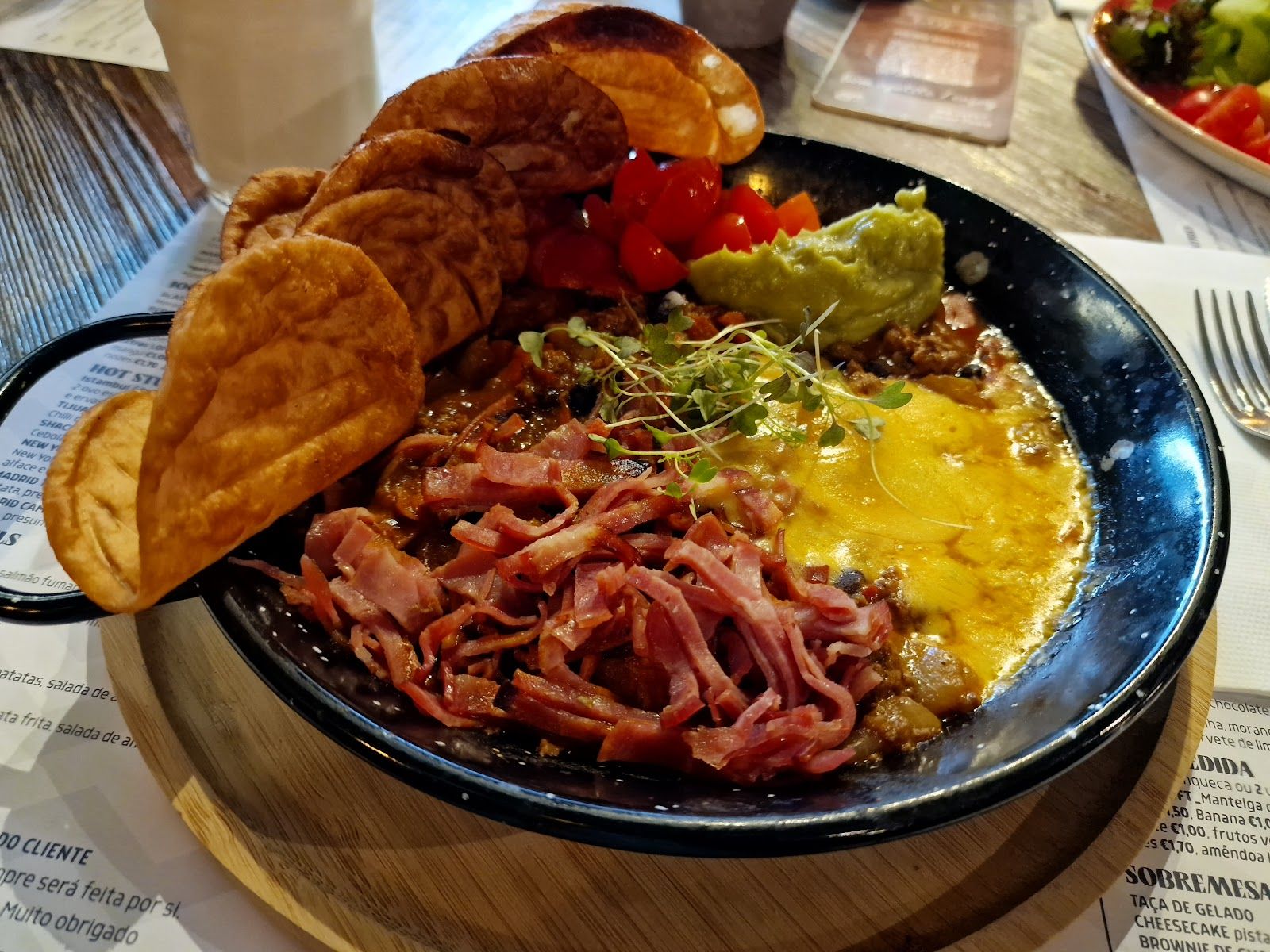 LOFT brunch & cocktail restaurant
