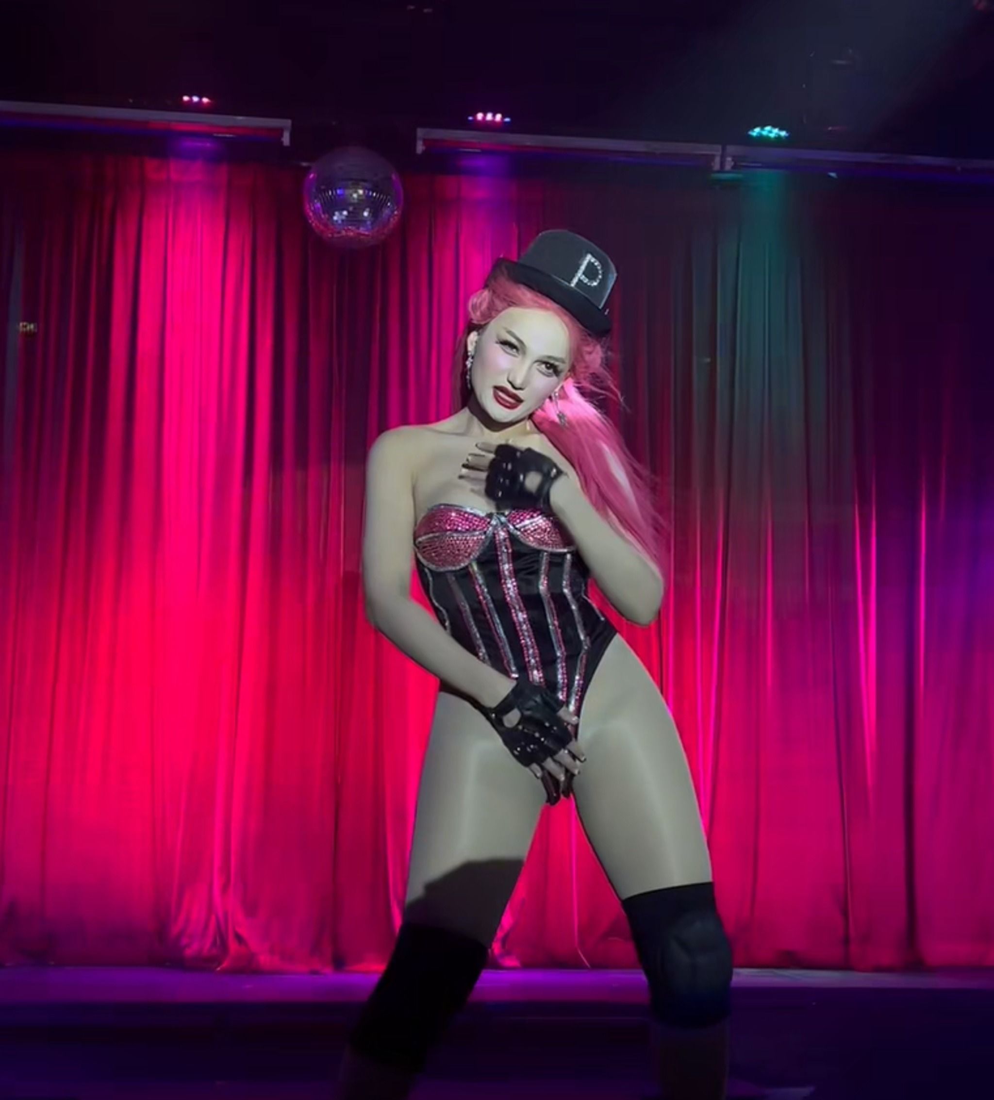 Chiang Mai Cabaret Show