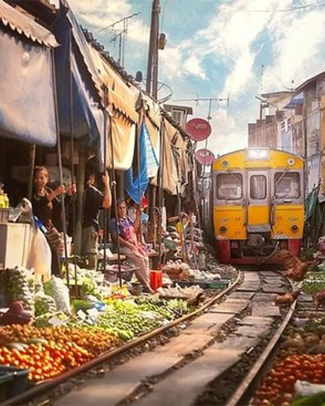 Maeklong Train Market