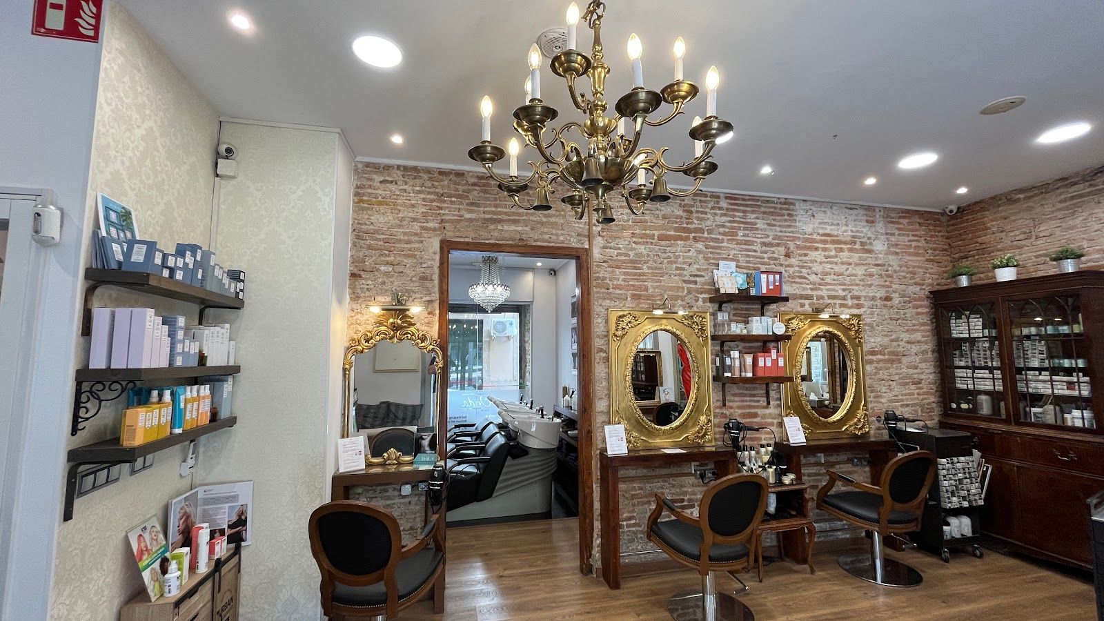 ONDA Hair & Beauty ITALIAN Salon 