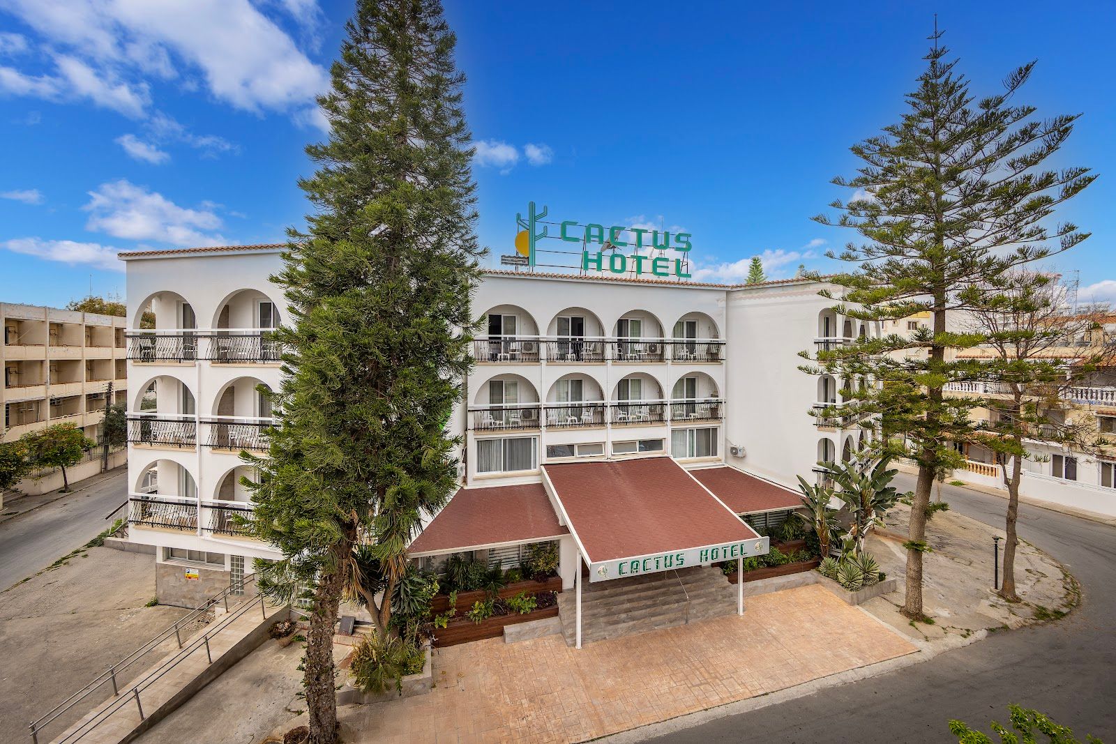 Cactus Hotel