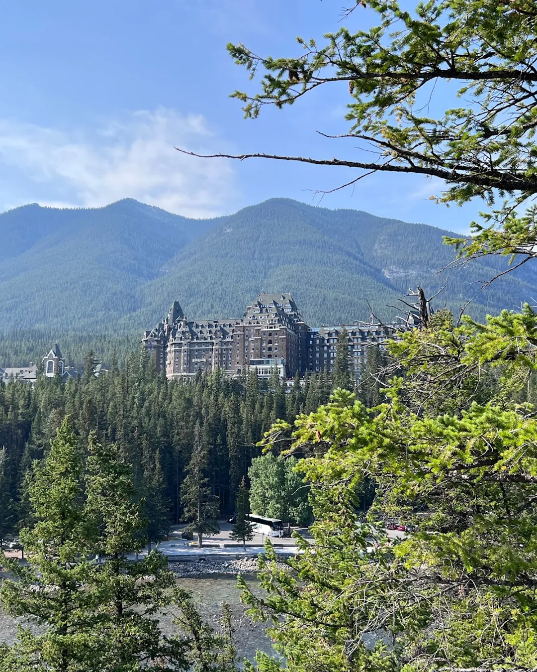 Mountain view  山の景色 Mountain View観光ガイド2025年：人気スポット、グルメ、ホテル、天気