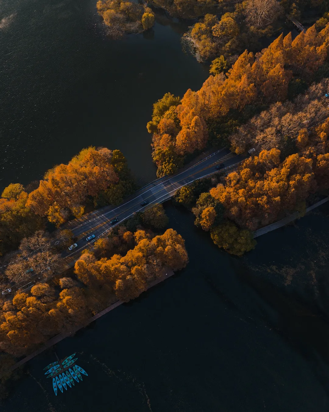 West Lake (西湖)