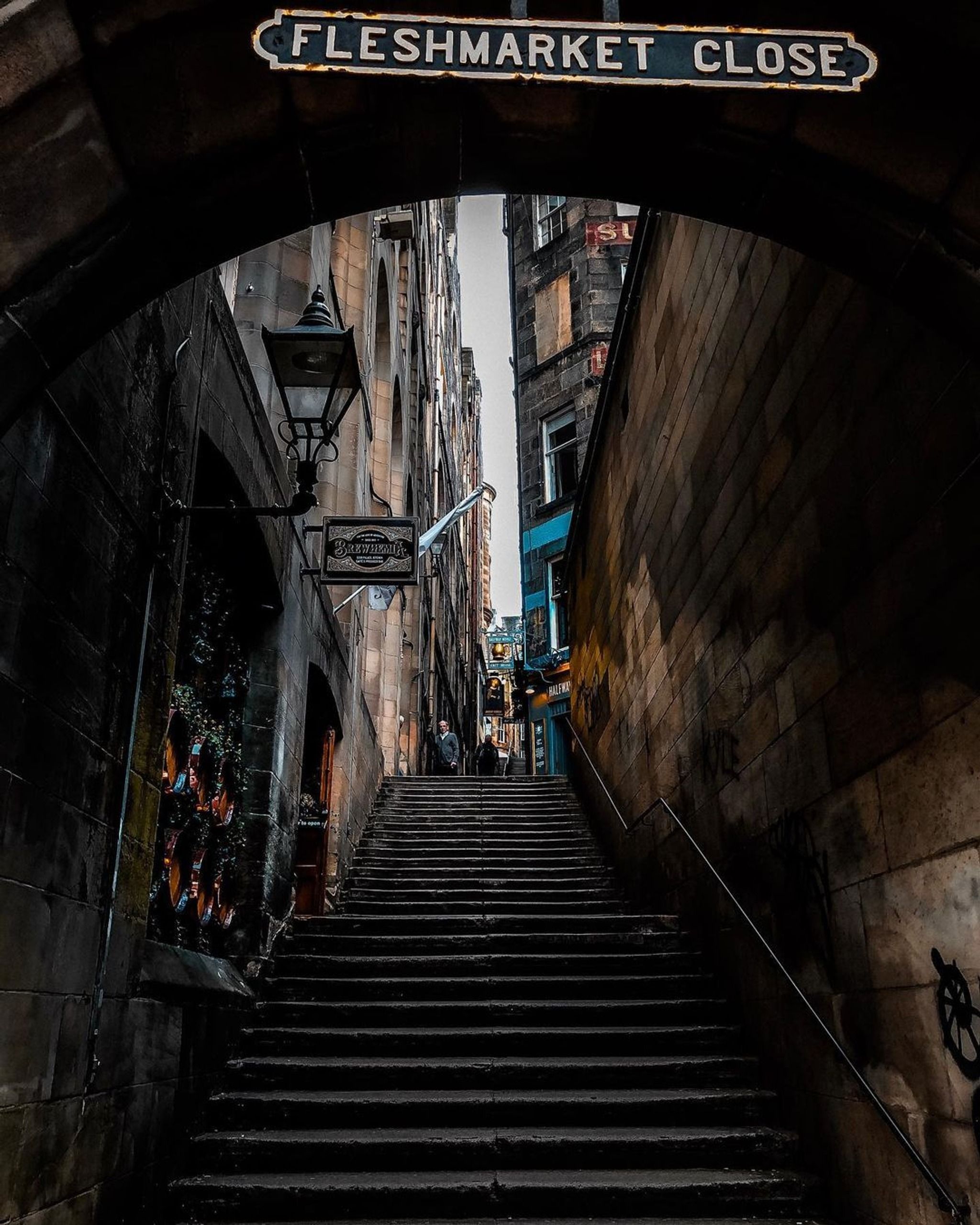 Fleshmarket Close Edinburgh