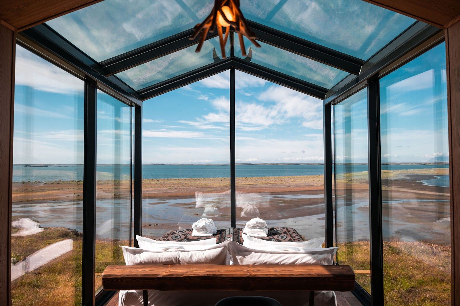 Panorama Glass Lodge West