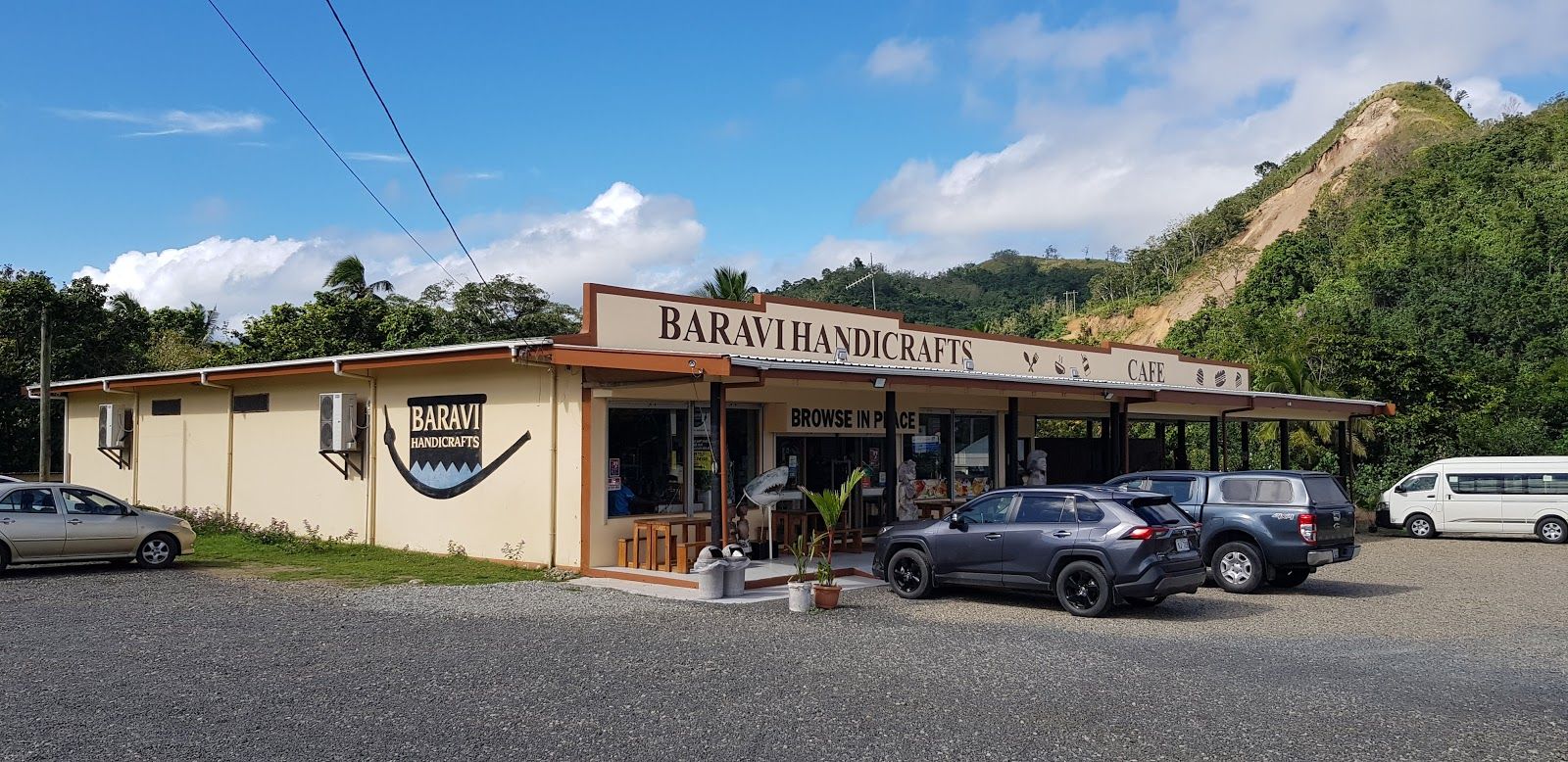 Baravi Handicrafts & Cafe