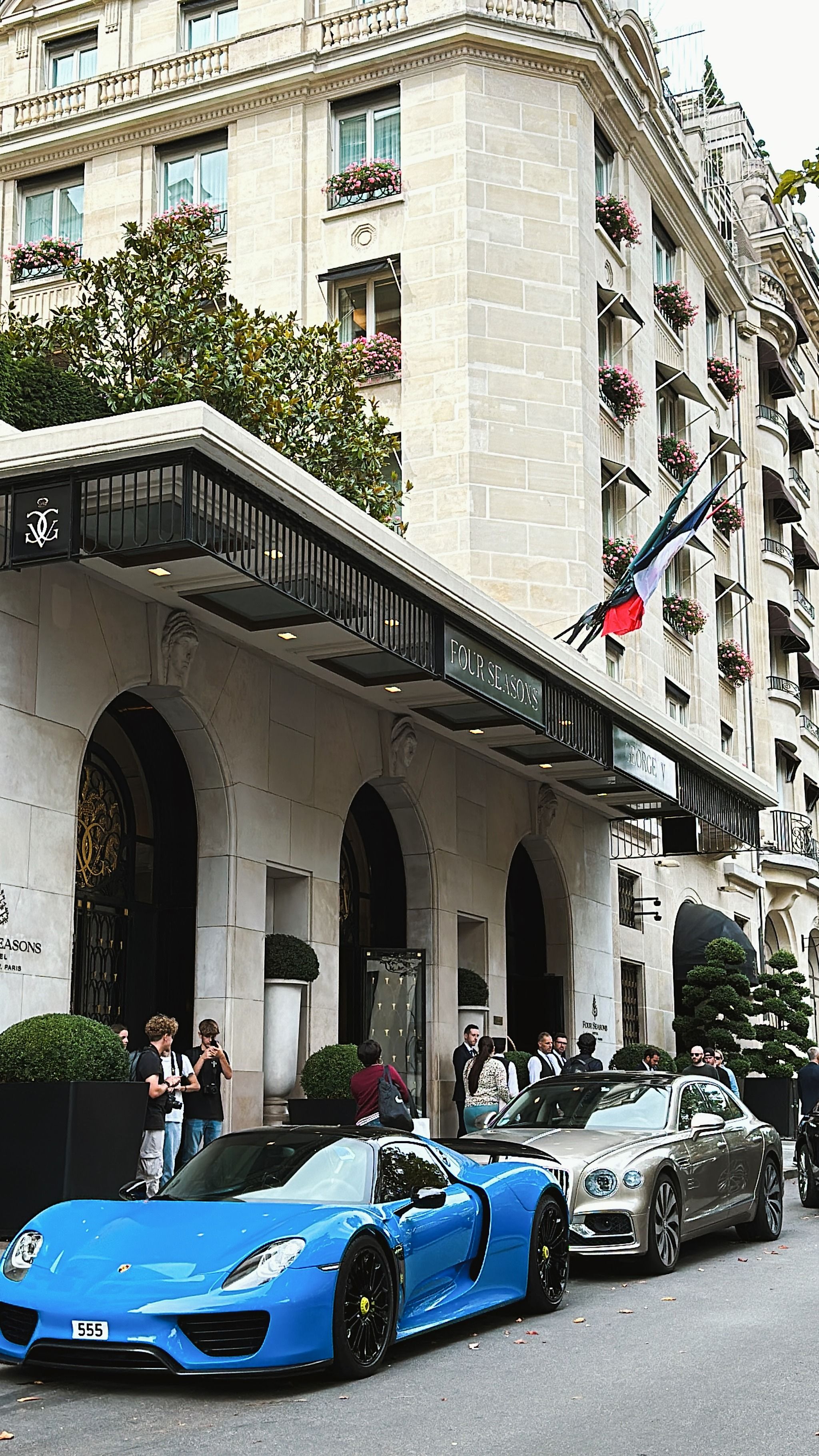 Four Seasons Hotel George V, Paris