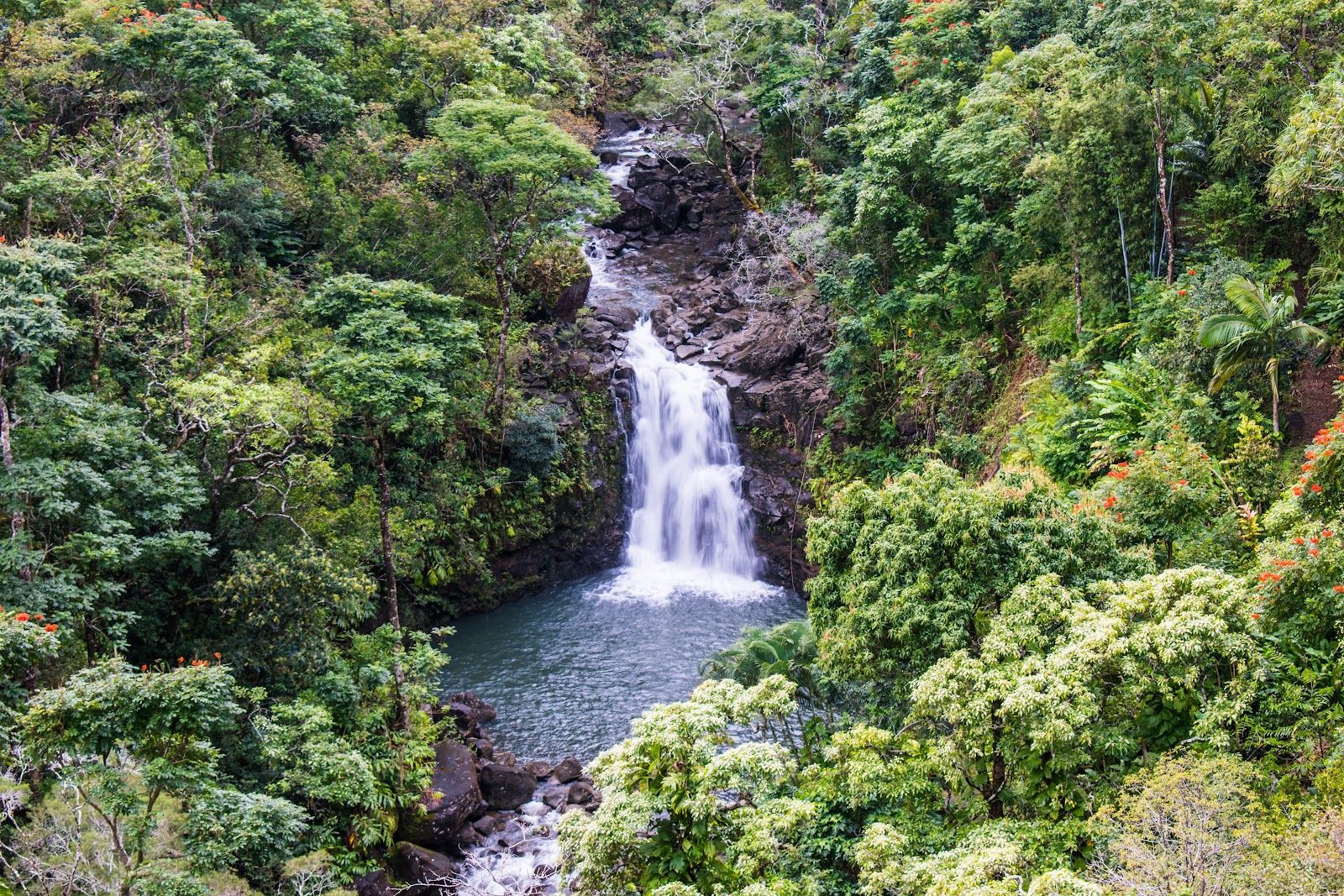 Puohokamoa Falls