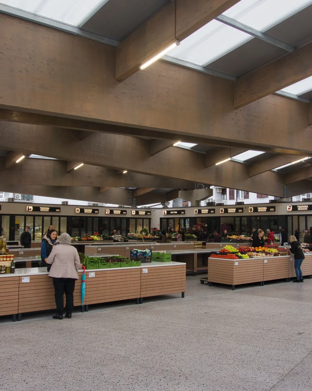 Überdachter Markt in Umag