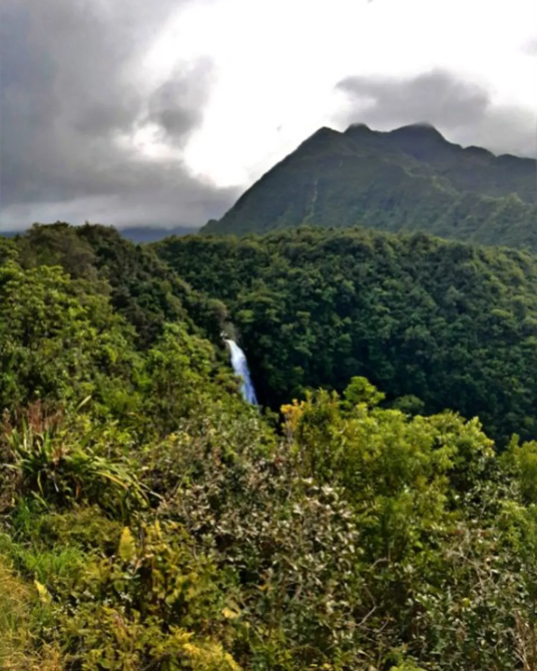 Cascade du Chien Hike