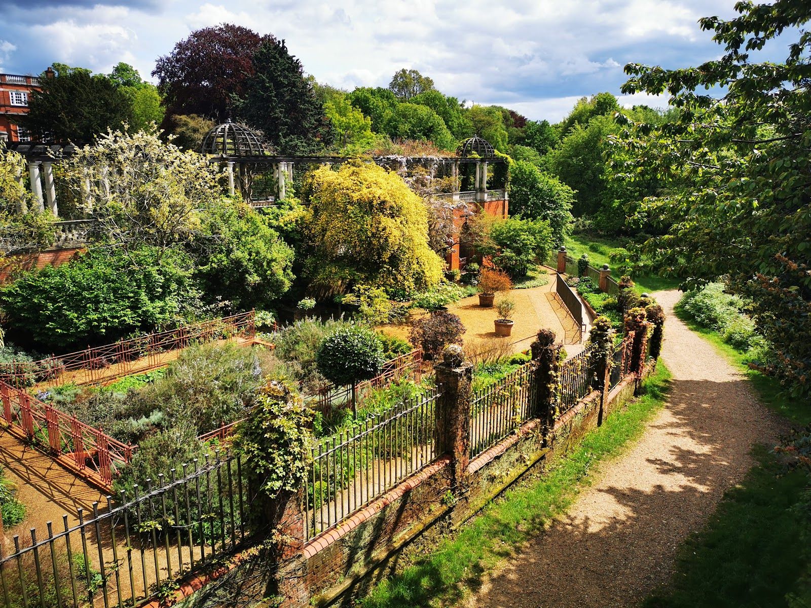 The Hill Garden and Pergola
