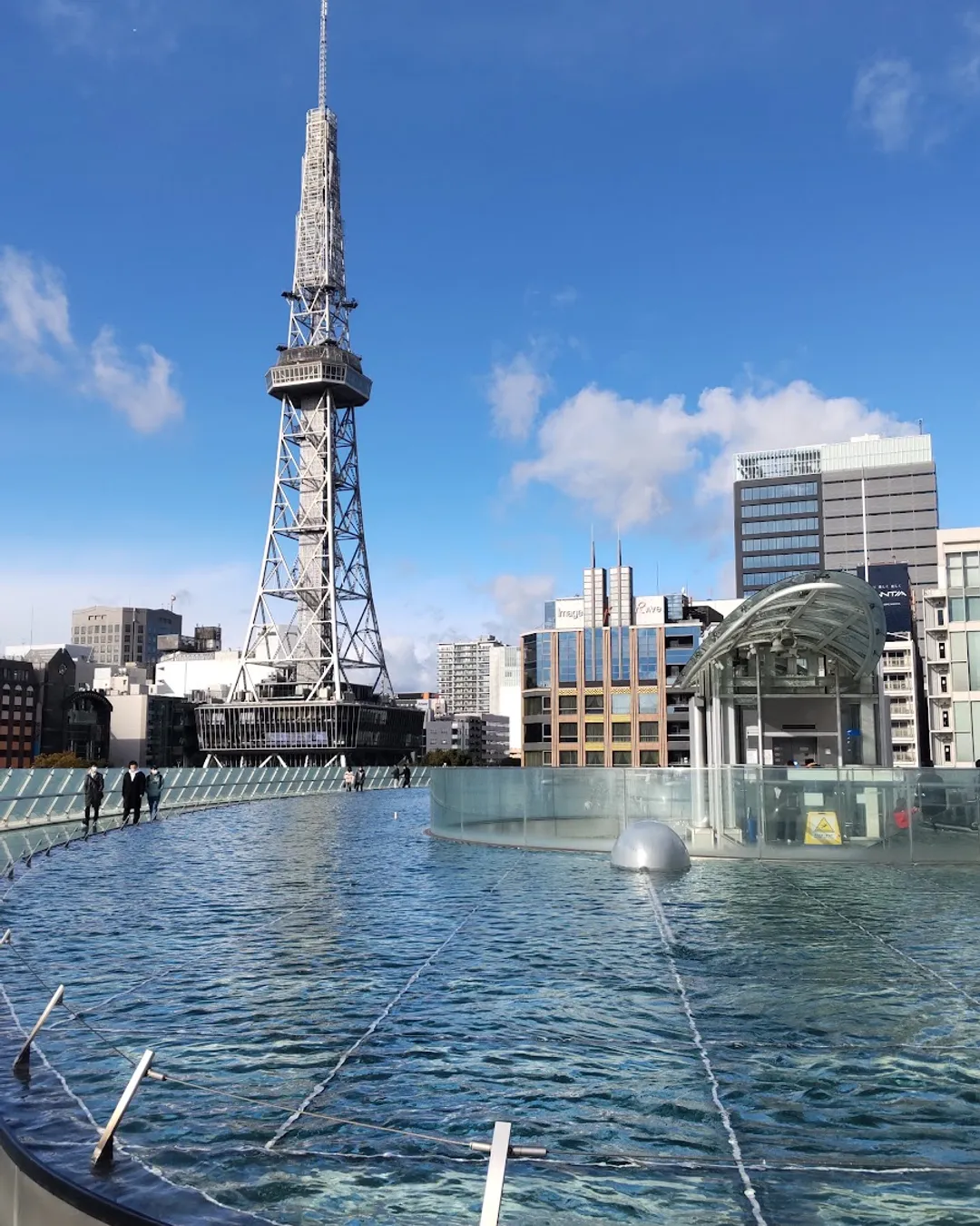 Yuuuuu。　OASIS Oasis - YouTube