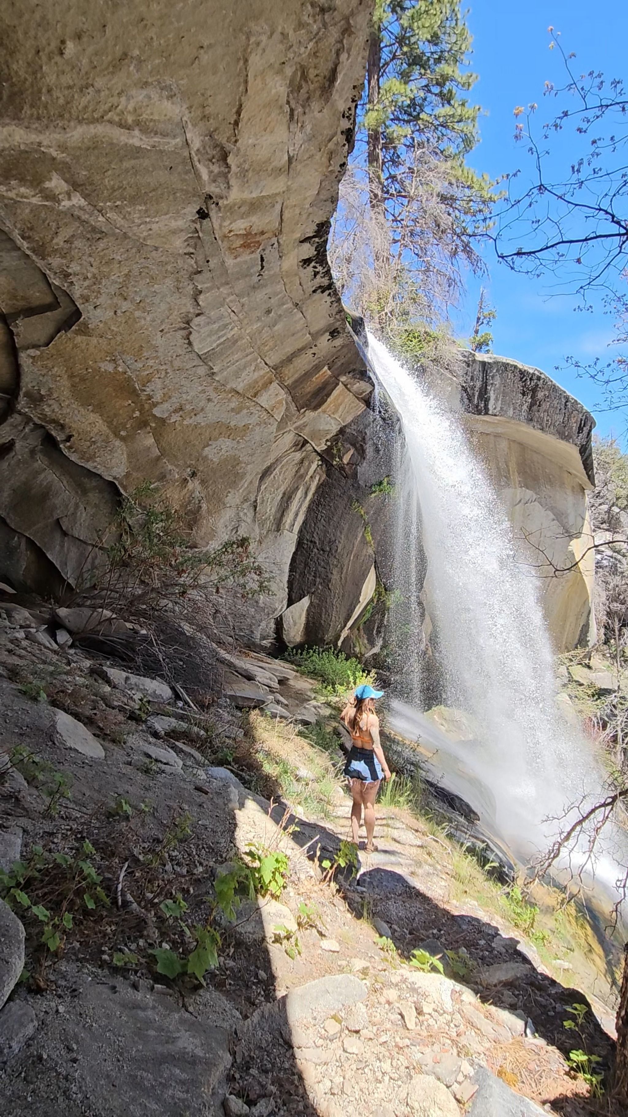 Nobe Young Creek Falls Trailhead