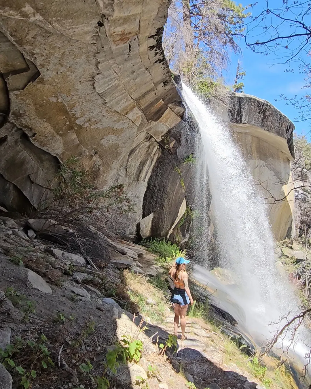Nobe Young Creek Falls Trailhead