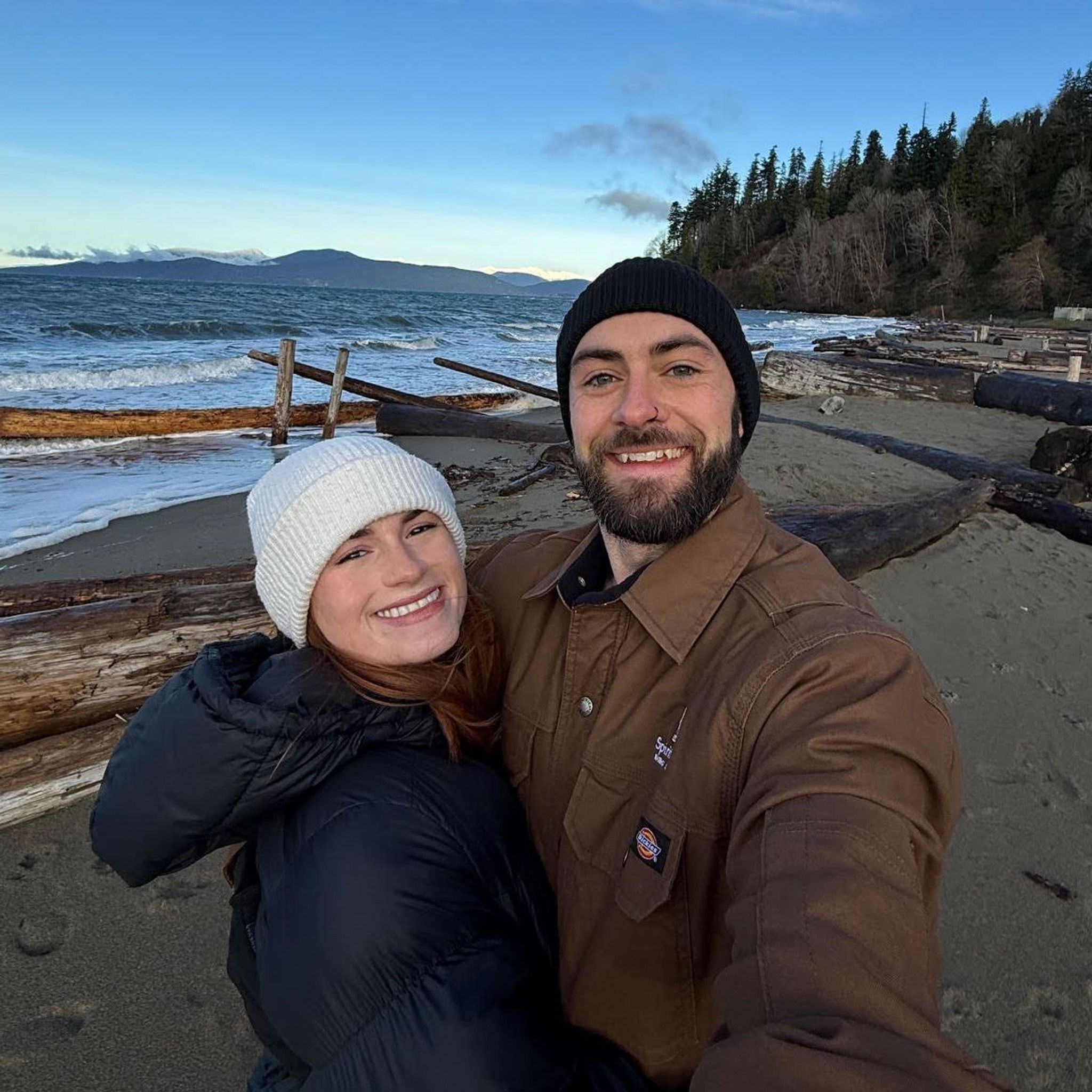 Hope and Logan Beswick - hopeandlogan