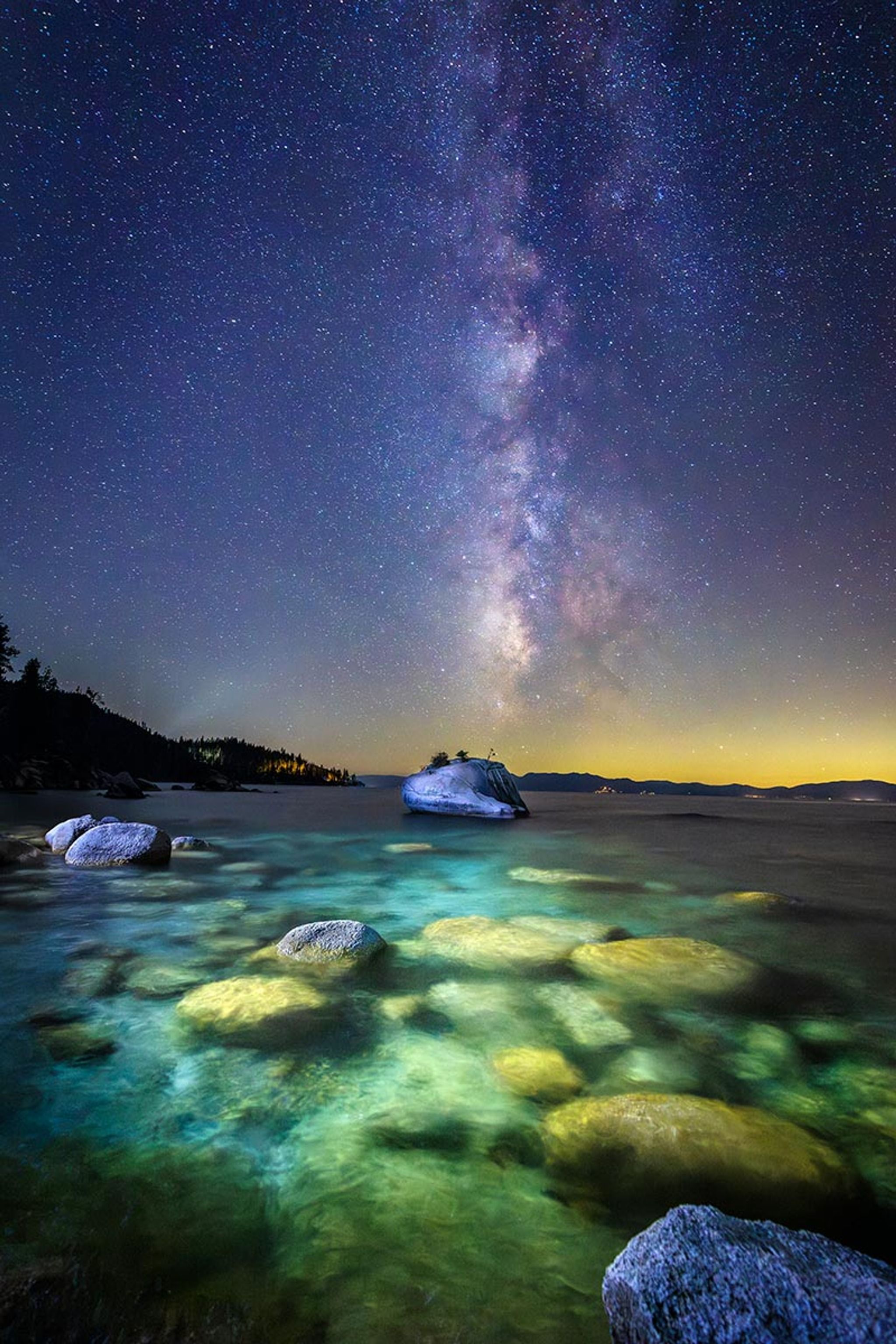 Bonsai Rock - Lake Tahoe & Truckee, California, United States - Rexby