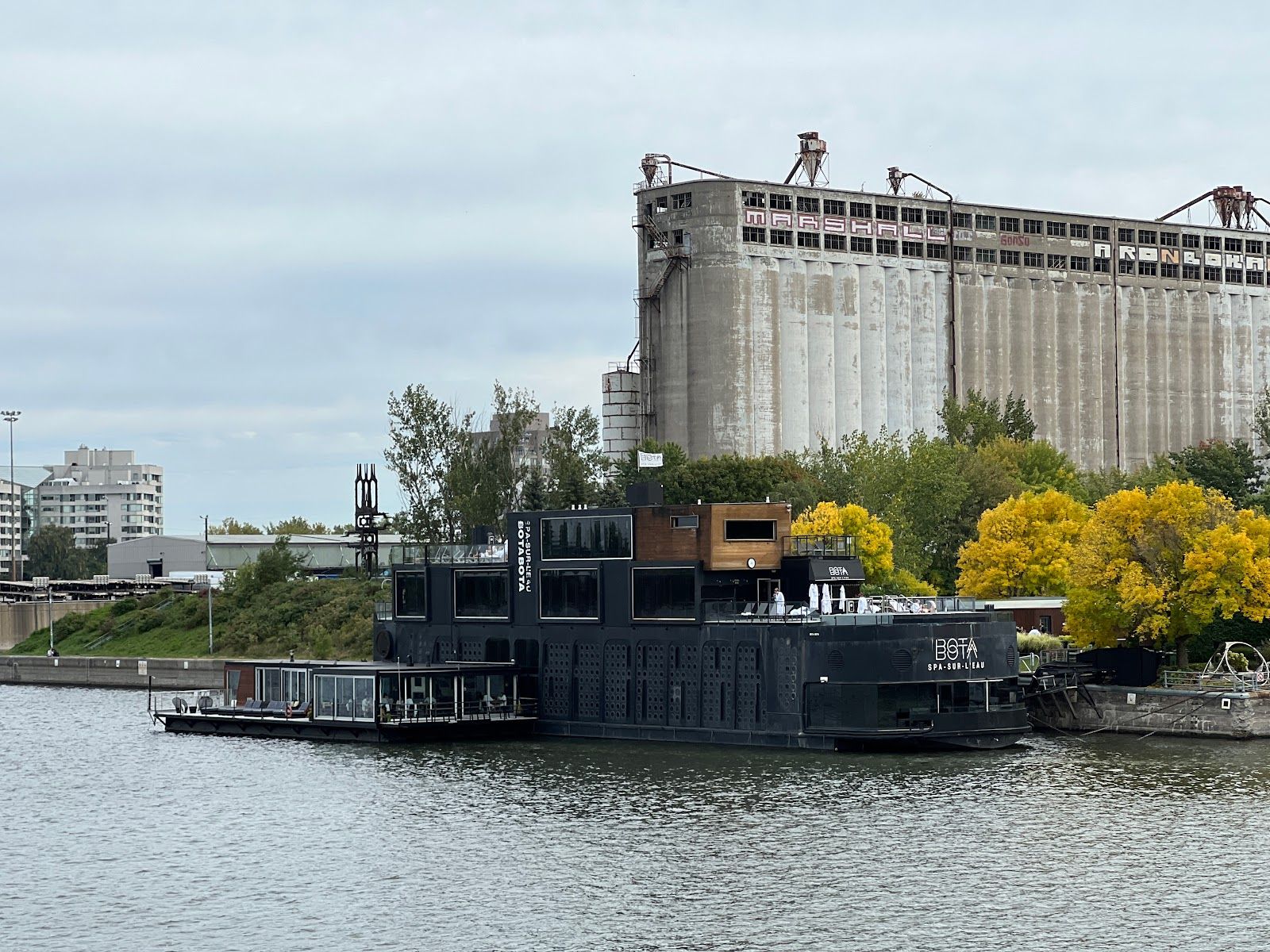 Bota Bota, spa-sur-l'eau