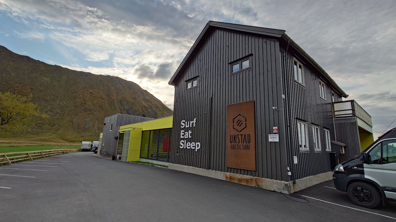 Unstad Arctic Surf - Camping, Surfing & Beachvibes - Norway - Rexby