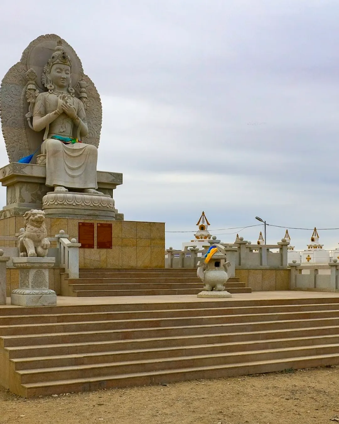 Гандан Пунцаг Чойлон хийд