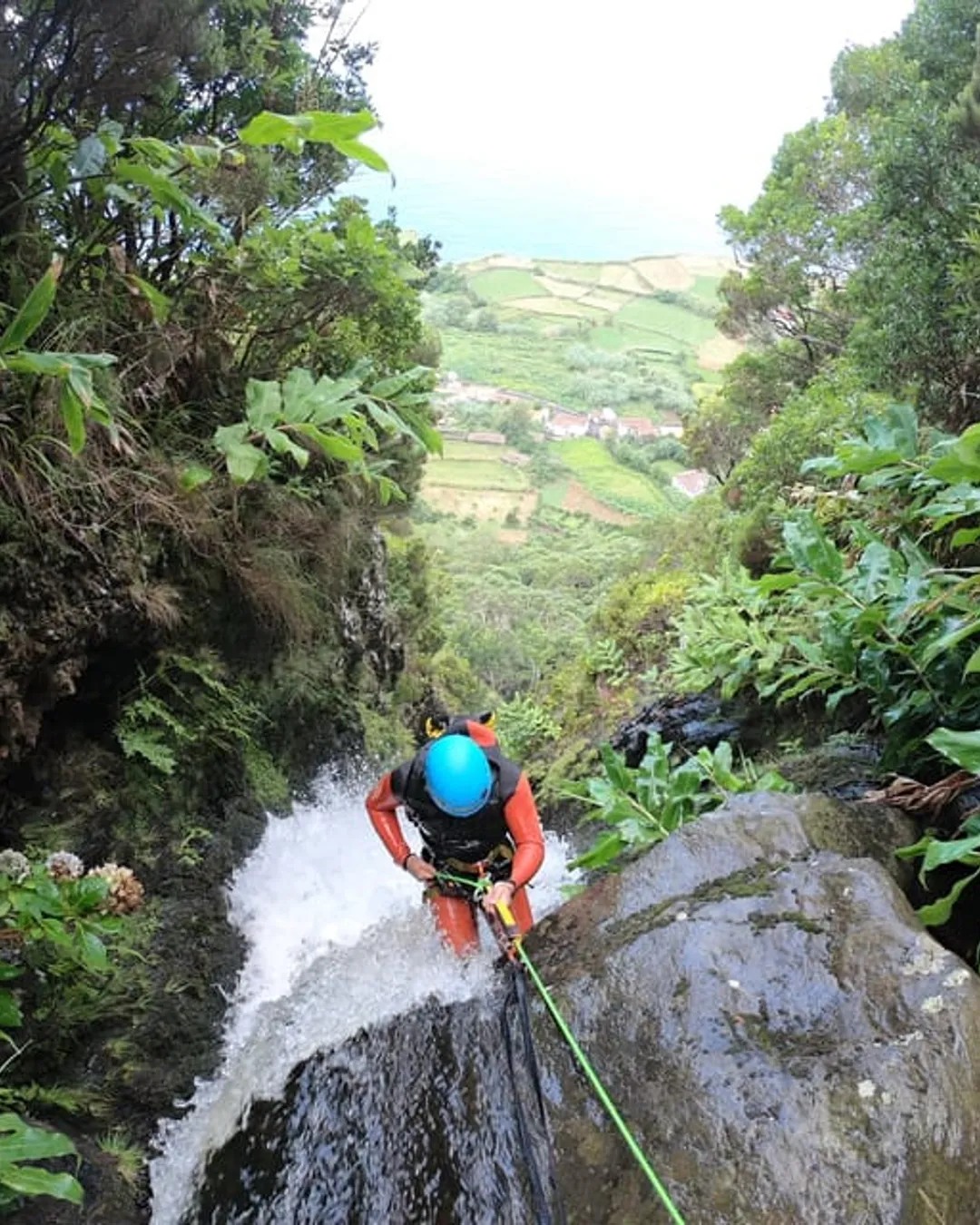 Canyoning with Experience Oc Flores