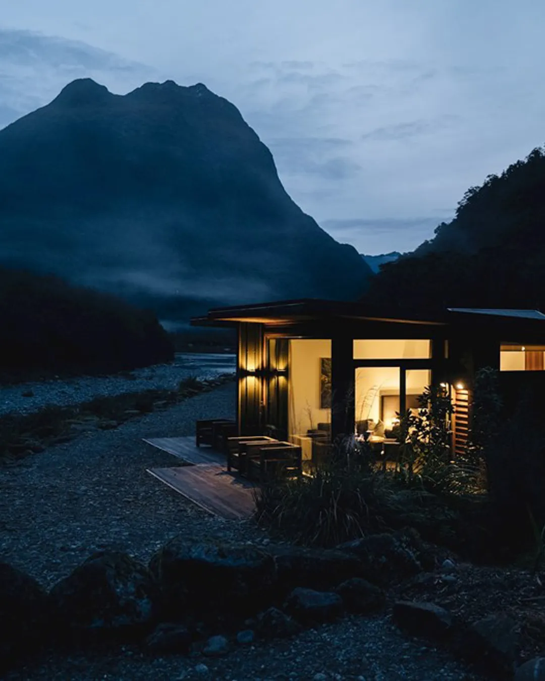 Milford Sound Lodge - Campervan Park