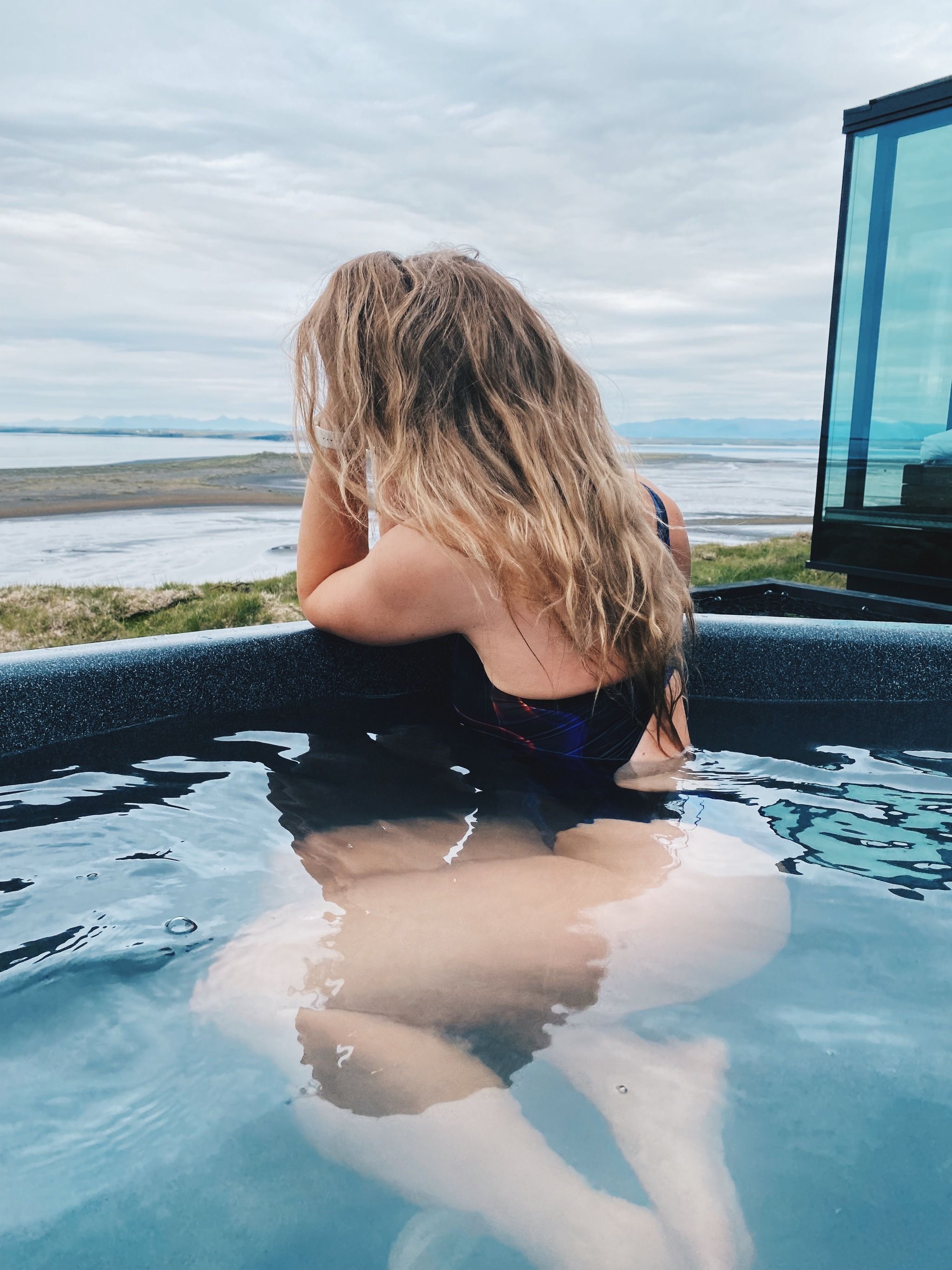 Panorama Glass Lodge West