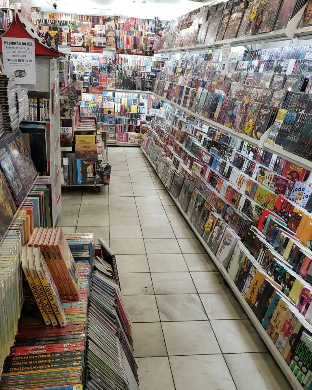 Comix Book Shop - Consolação