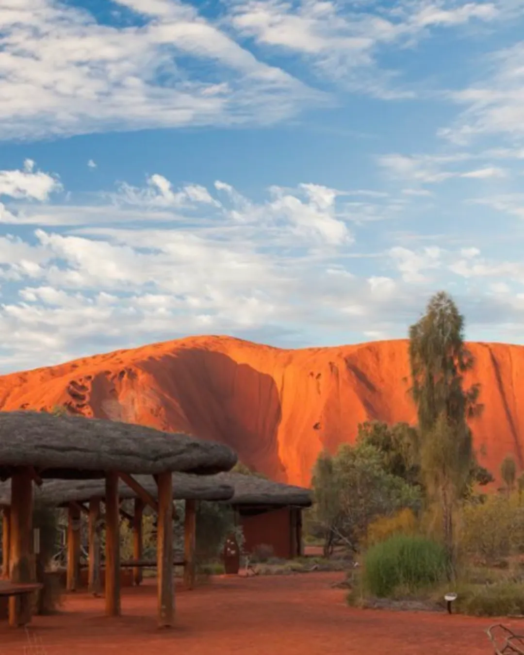 Uluṟu-Kata Tjuṯa Cultural Centre