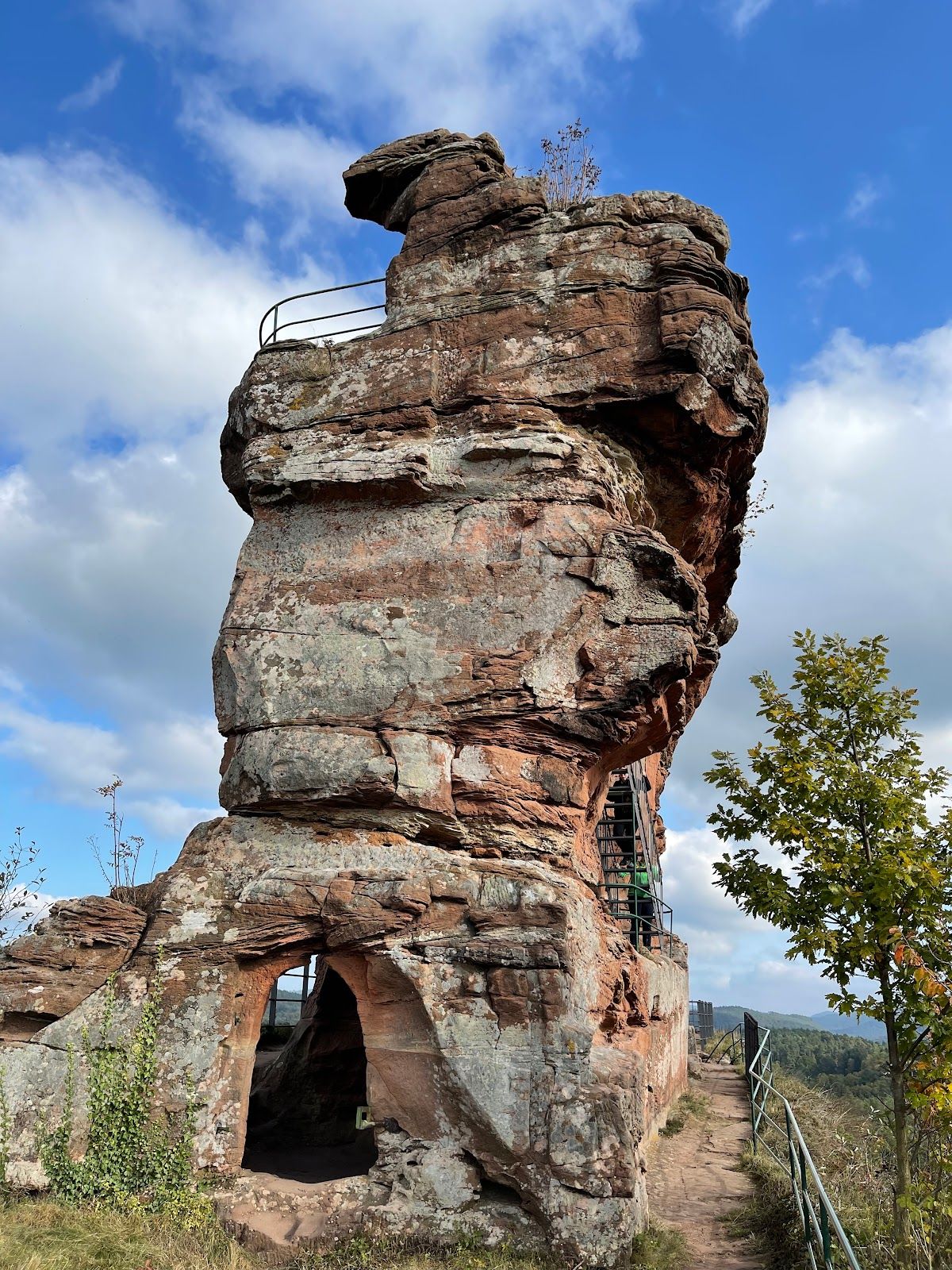 Burg Drachenfels