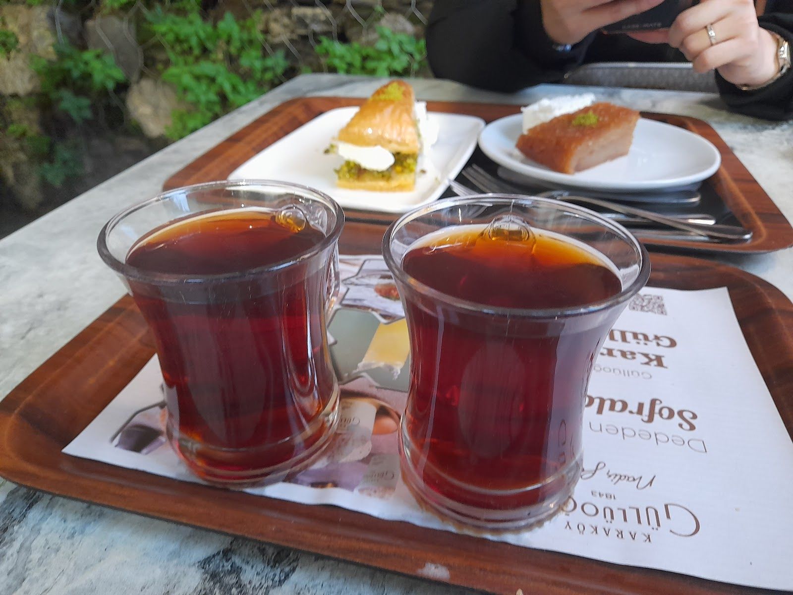 Karaköy Güllüoğlu - Nadir Güllü