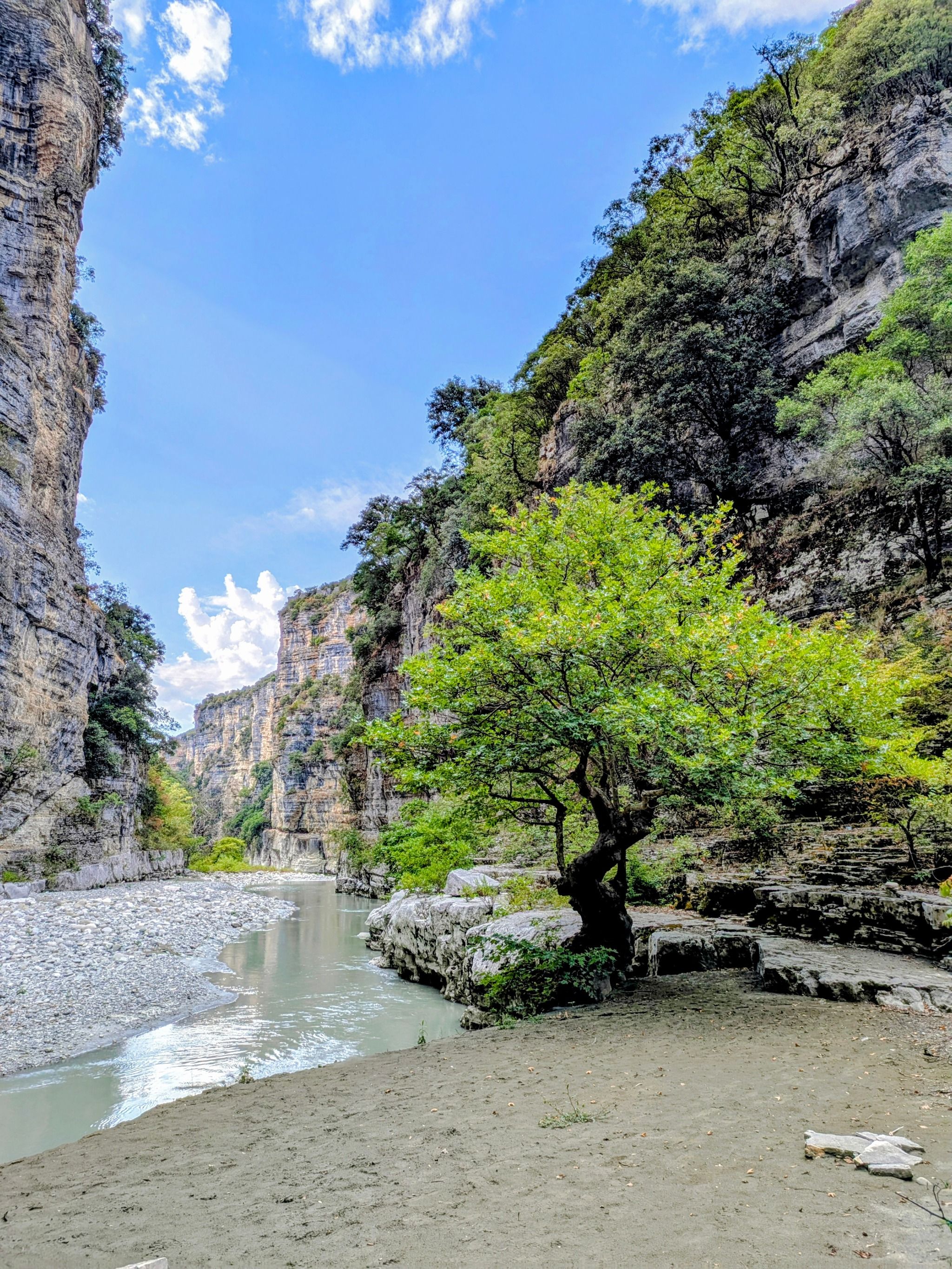 ❤️ Hidden path 👁️