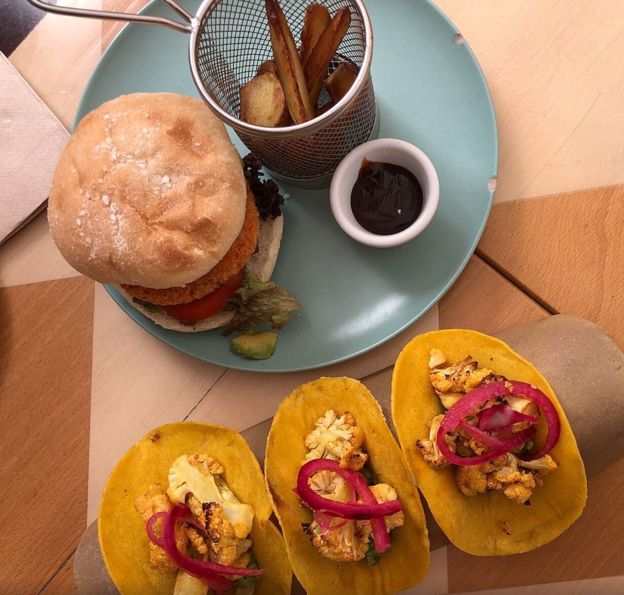 PURA VIDA MARKET FOOD