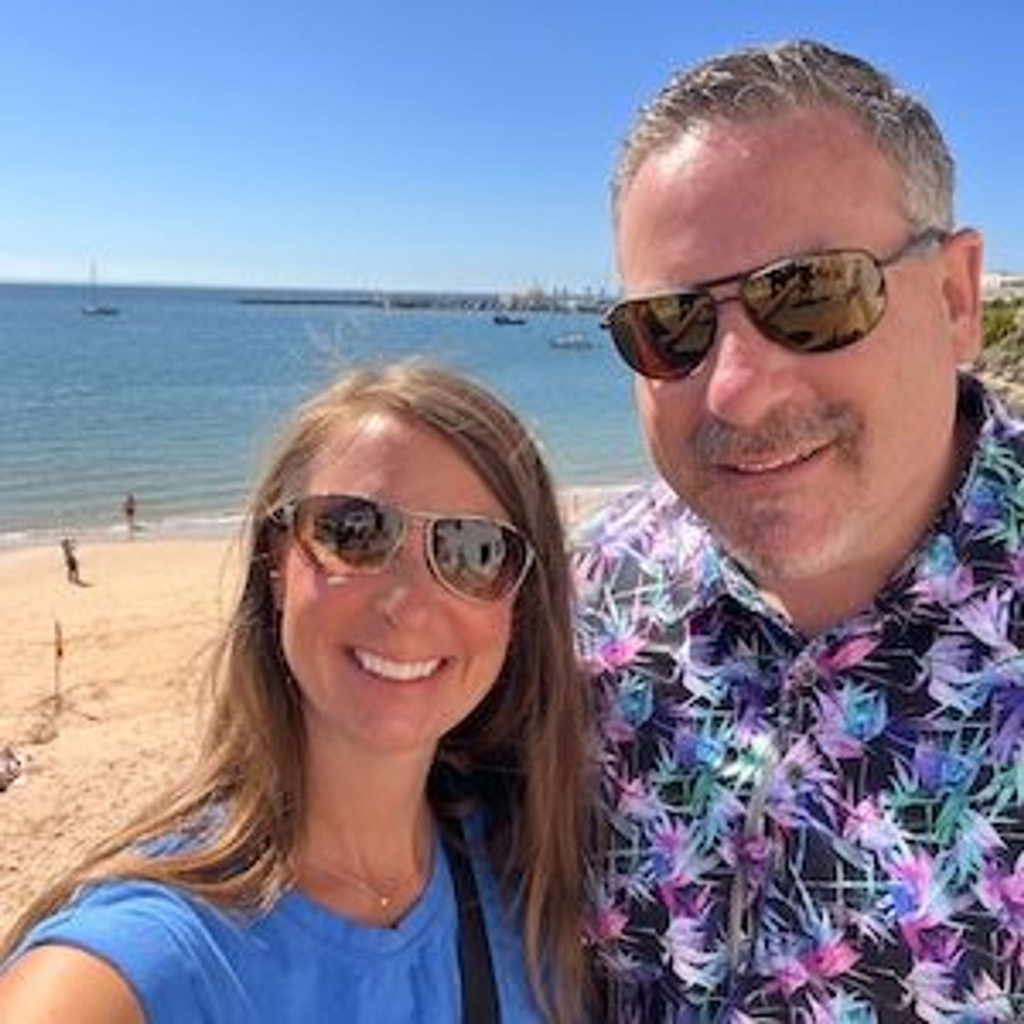 Sunshine Travelers - sunshinetravelerspodcast