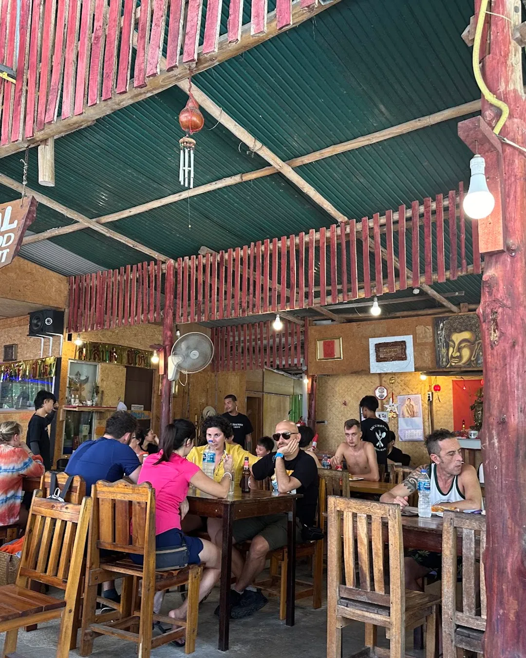 Local Thai Food Restaurant