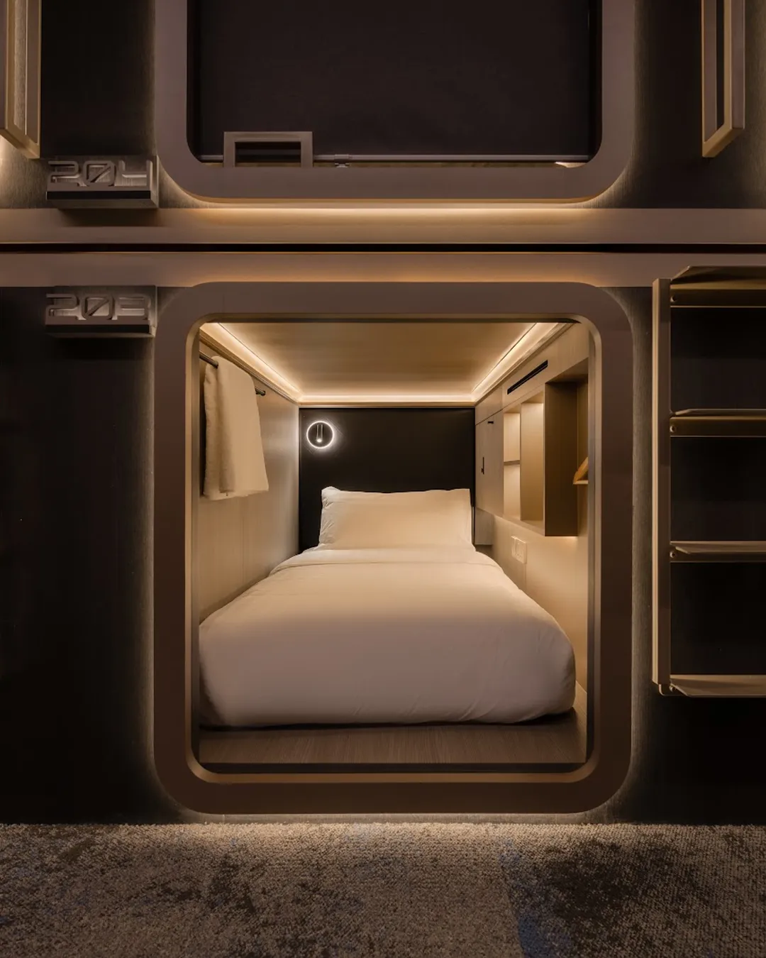 CUBE - Social Boutique Capsule Hotel @ Boat Quay