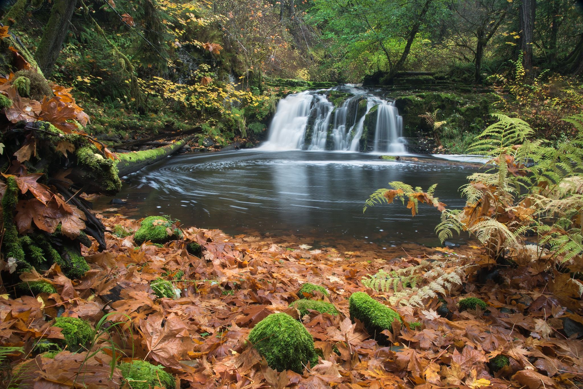 Waterfall 置物 Valley